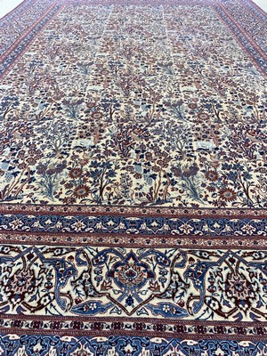 27005831j - Nain´Tudeshk´fein, Persien, um 1920, Korkwolle mit Seide, ca. 334 x 222 cm, ca. 1,0Mio. ...