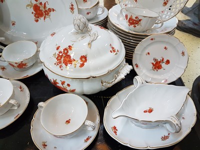 27005863a - Umfangreiches Speise- und Kaffeeservice, DekorRokoko, Nymphenburg, Porzellan, eisenroter ...