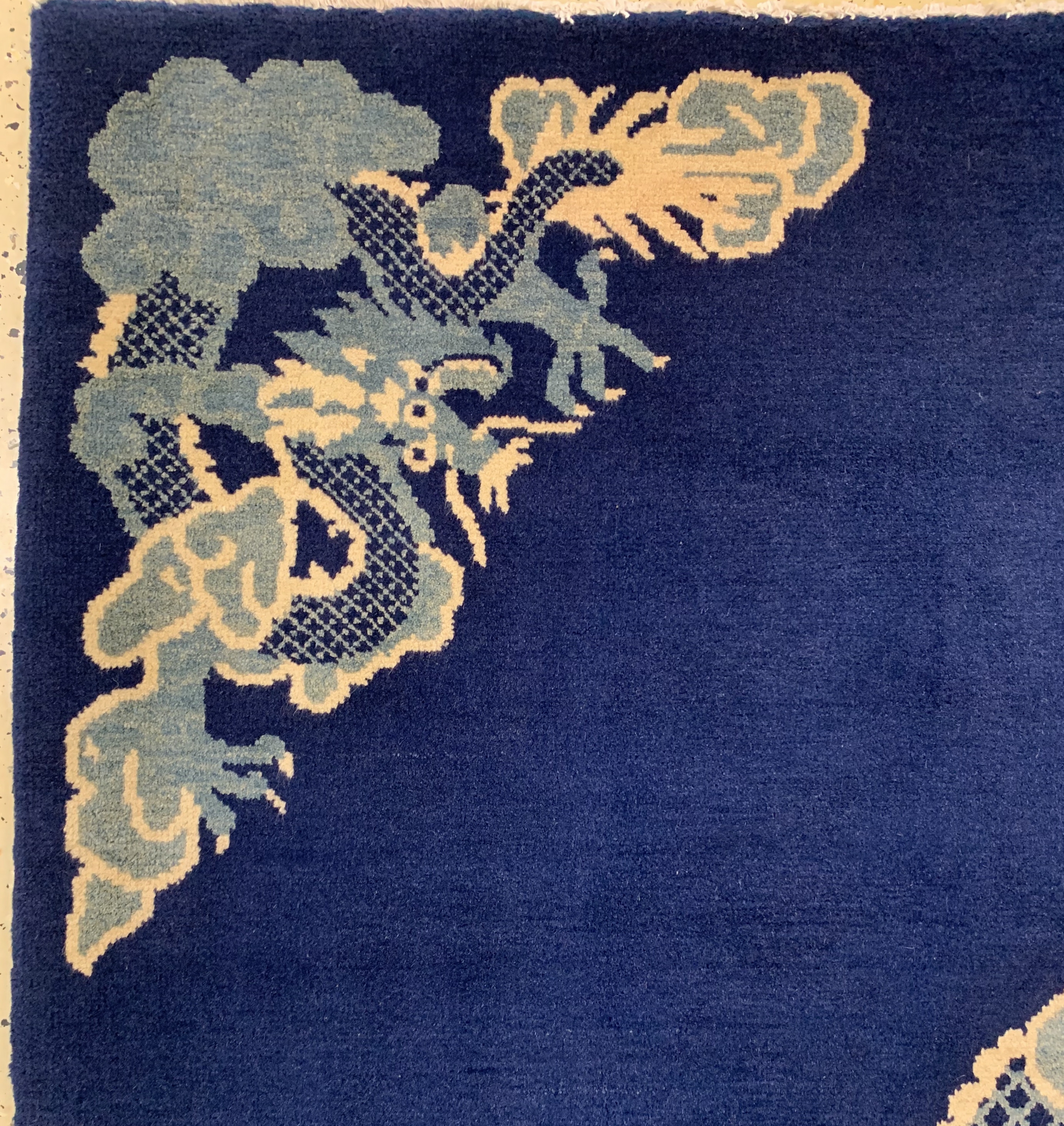 Detail d: Peking"Drachen-Teppich", China, um 1900, Wolle auf Baumwolle, ca. 190 x 190 cm, gereinigt, EHZ: 2