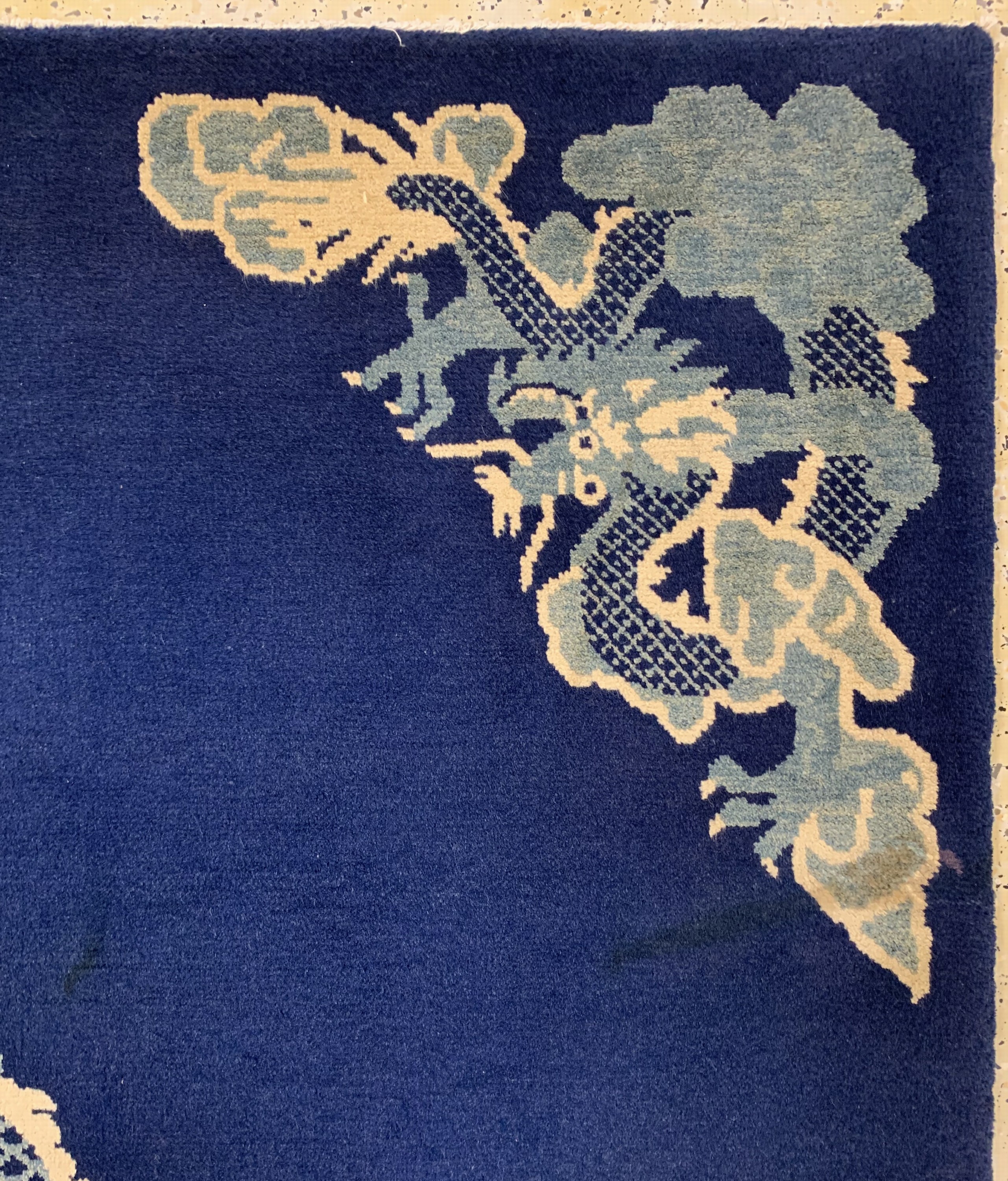 Detail e: Peking"Drachen-Teppich", China, um 1900, Wolle auf Baumwolle, ca. 190 x 190 cm, gereinigt, EHZ: 2