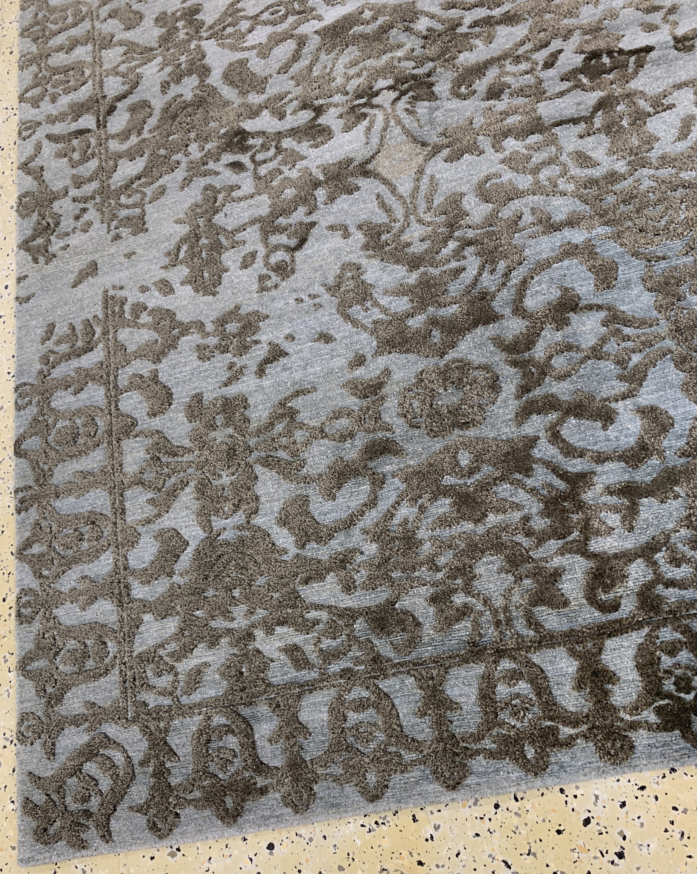 Detail g: Nepal fein"relief", Ende 20.Jhd, Wolle auf Baumwolle, ca. 361 x 279 cm, EHZ: 1-2. Auftragsarbeit.