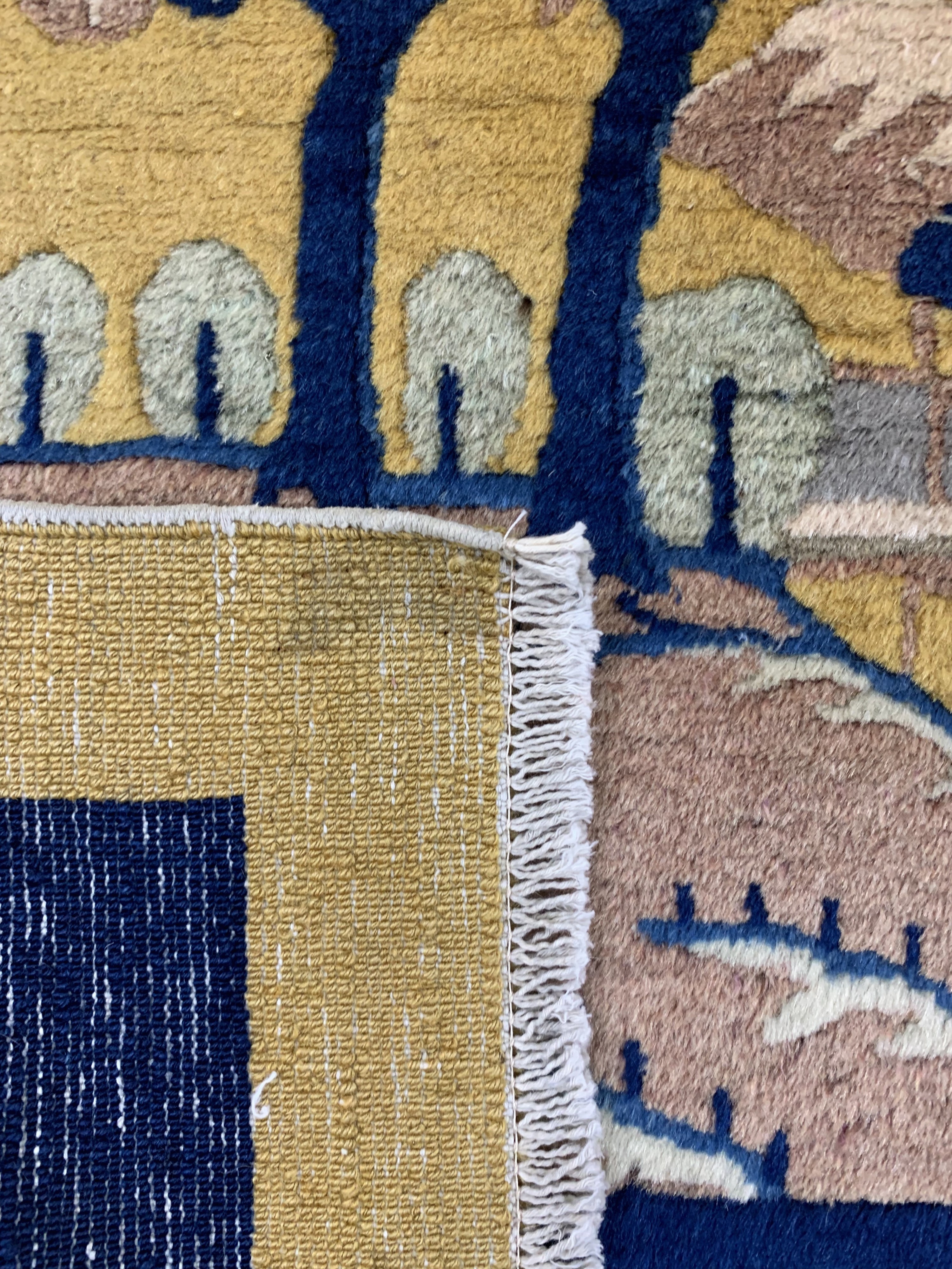Detail e: Antiker Peking fein, China, um 1900, Korkwolle auf Baumwolle, ca. 208 x 128 cm, EHZ: 1-2, (fachkundig gereinigt)