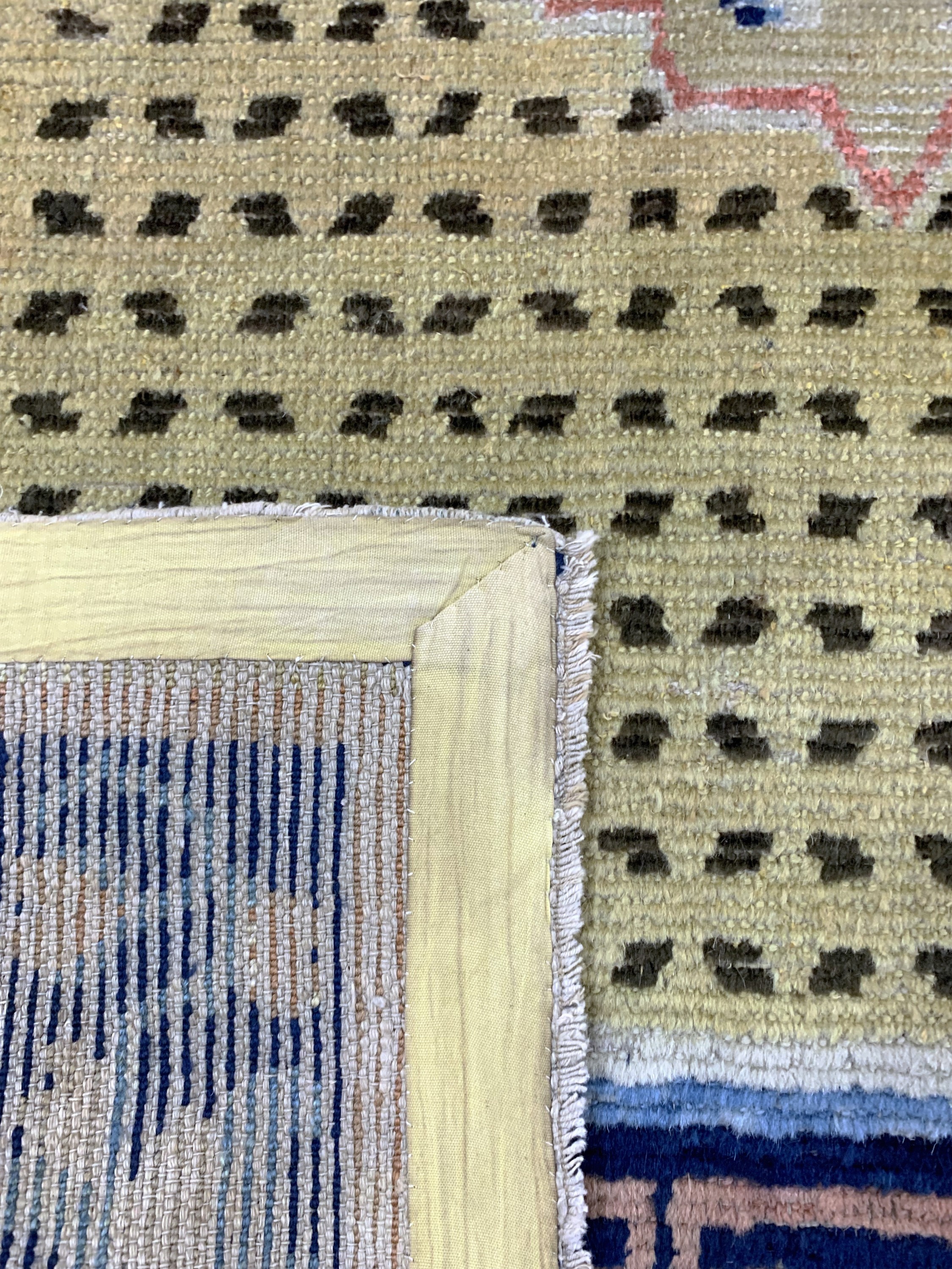 Detail h: Früher Ning-Hsia, China, 18.Jhd, Wolle auf Baumwolle, ca. 409 x 181 cm, EHZ: 2, (kleine Restaurierungen)
