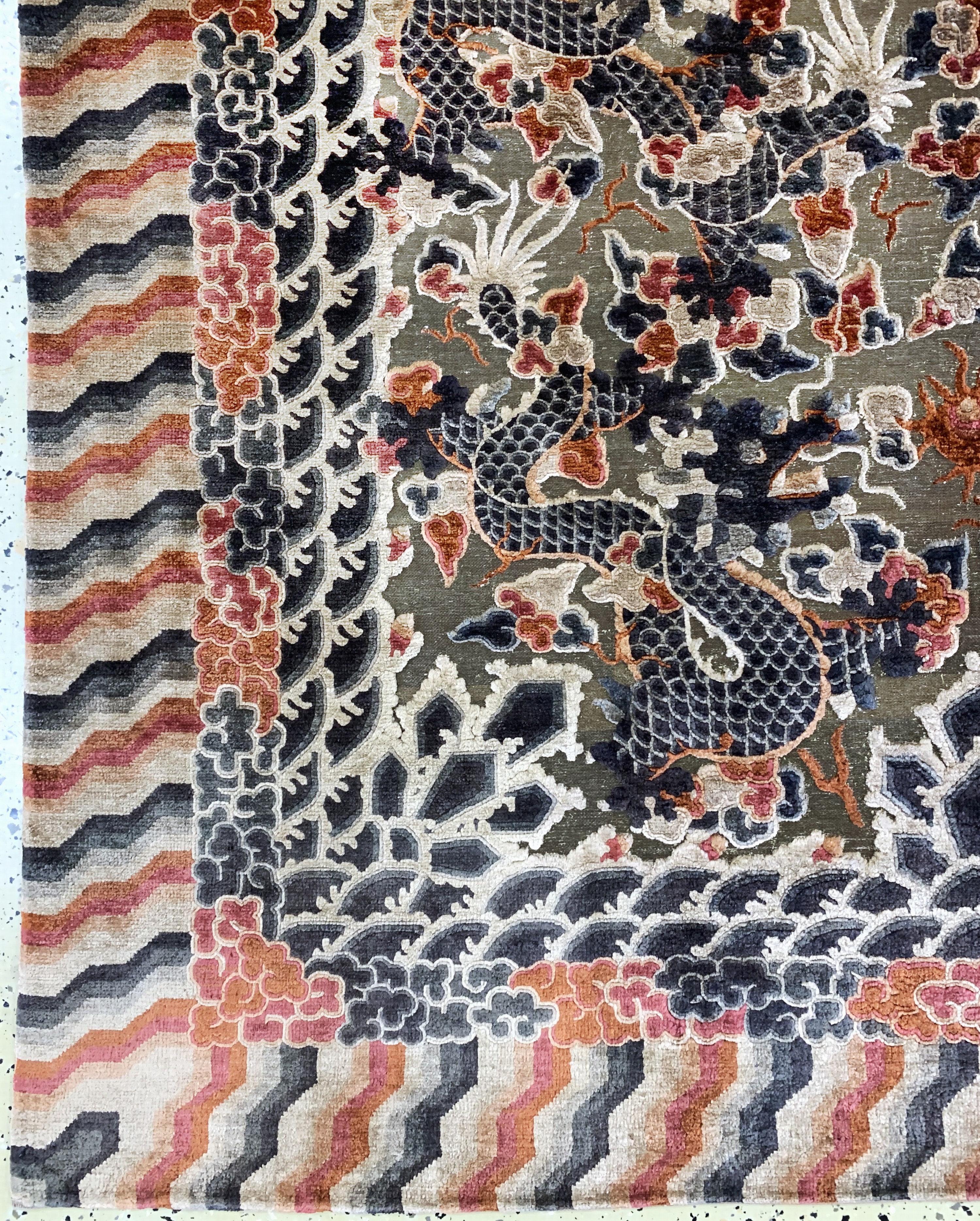 Detail b: Imperialer Seiden Ning-Hsia"Drachenteppich", Westchina, signiert(zur Verwendung in der Halle der höchsten Harmonie), 19.Jhd, Naturseide ...