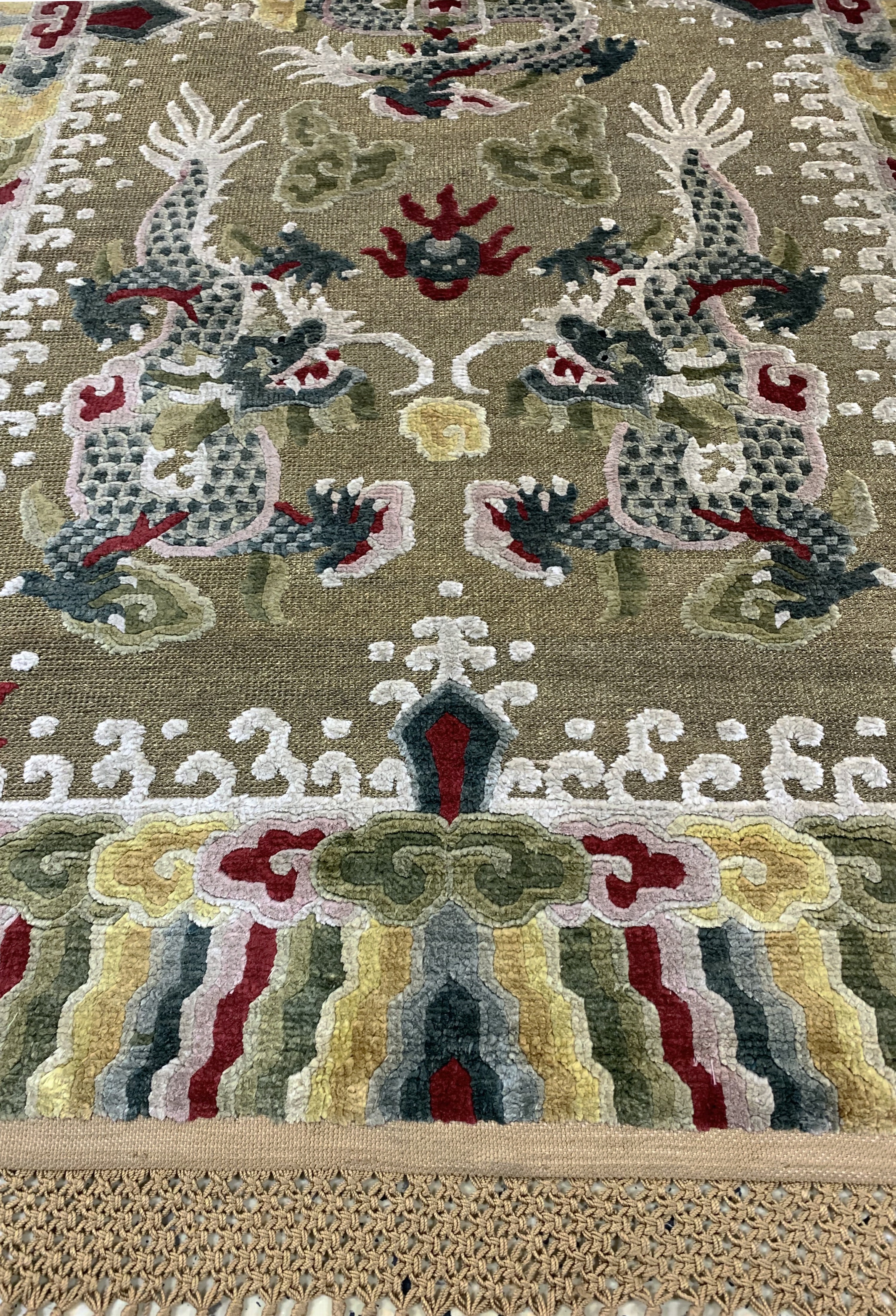 Detail f: Imperialer Seiden Ning-Hsia"Drachenteppich", Westchina, Verbotene Stadt, signiert(zum Gebrauch in der Halle der militärischen und ...