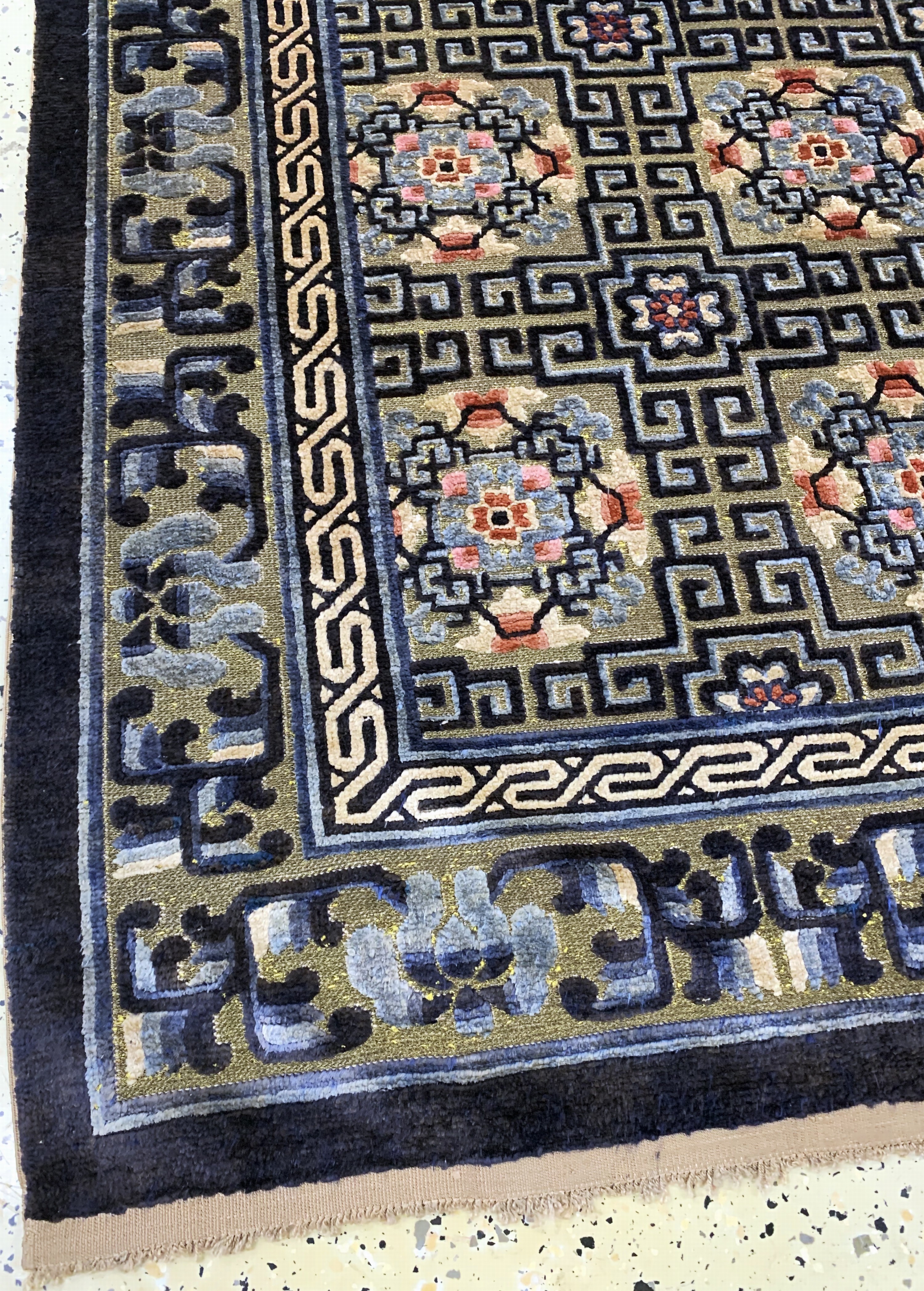 Detail f: Imperialer Seiden Ning-Hsia antik, Westchina , signiert(für den kaiserlischen Gebrauch in Jingren-Palast), 19.Jhd, Naturseide mit Metallbrokat, ca. ...