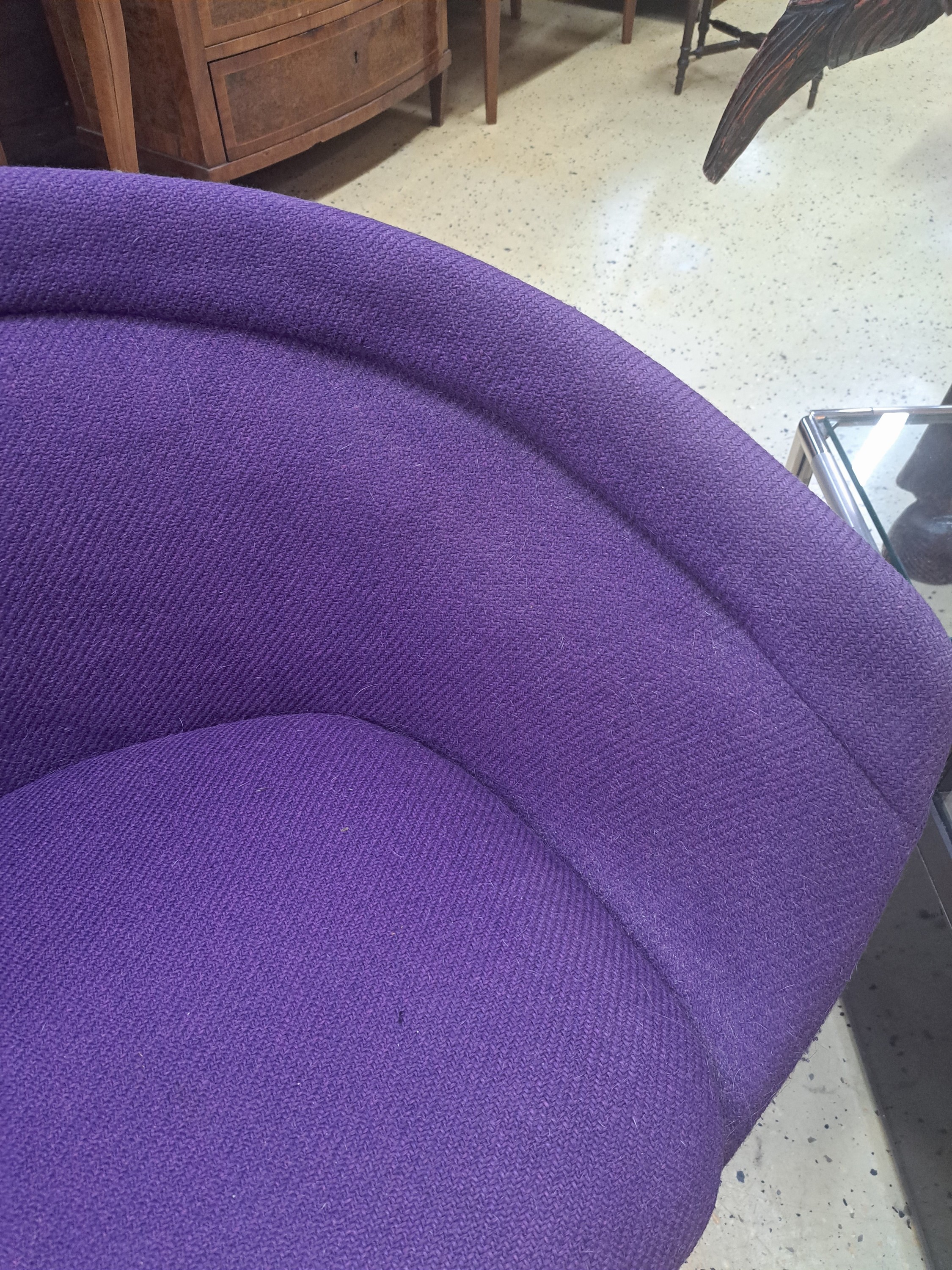 Detail g: Paar Armlehnstühle, Entw. Warren Platner (1919-2006), Ausführung wohl Knoll International, nach 1966, vernickelte Stahlrohr-Konstruktion, ...