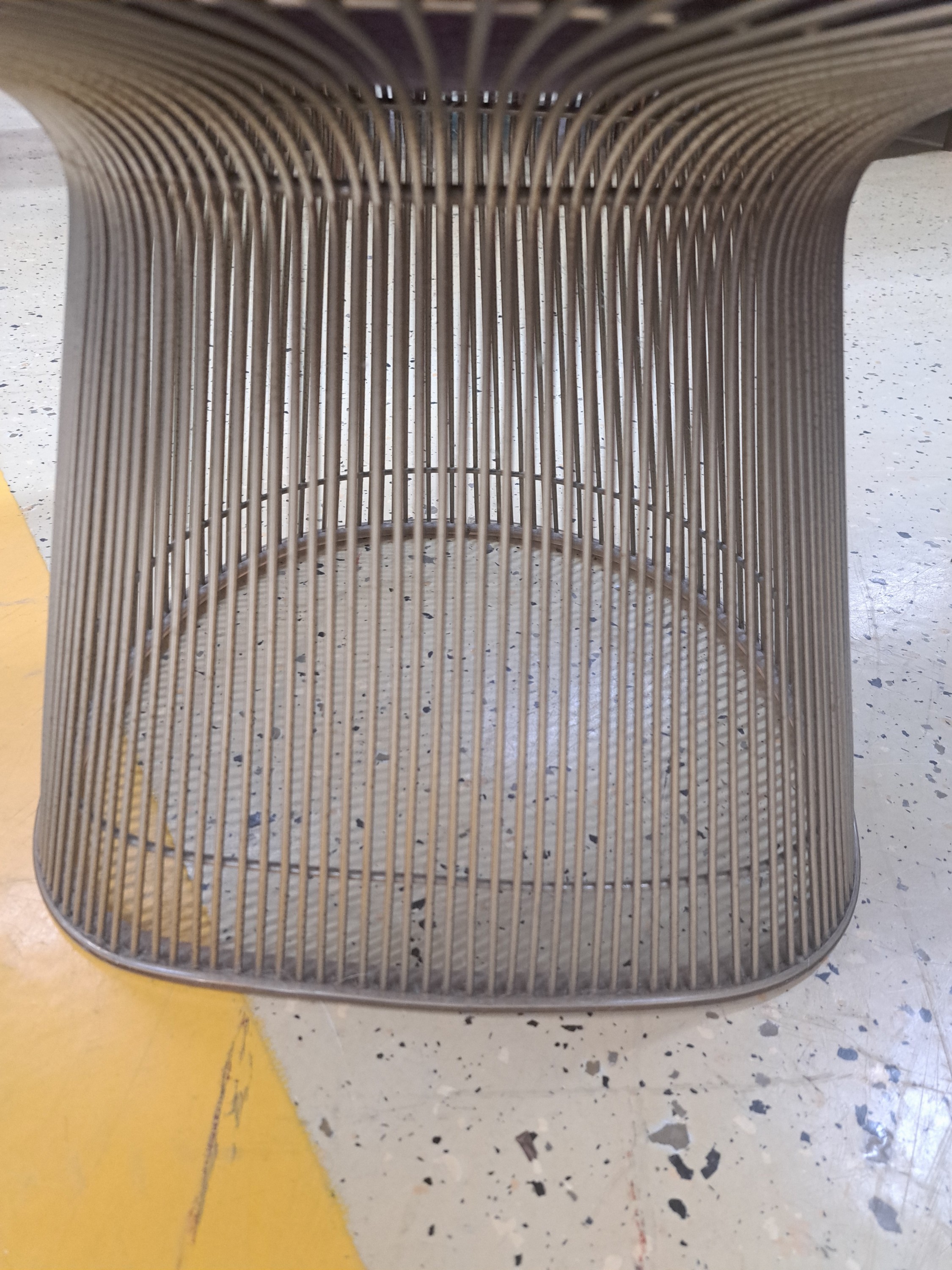 Detail h: Paar Armlehnstühle, Entw. Warren Platner (1919-2006), Ausführung wohl Knoll International, nach 1966, vernickelte Stahlrohr-Konstruktion, ...