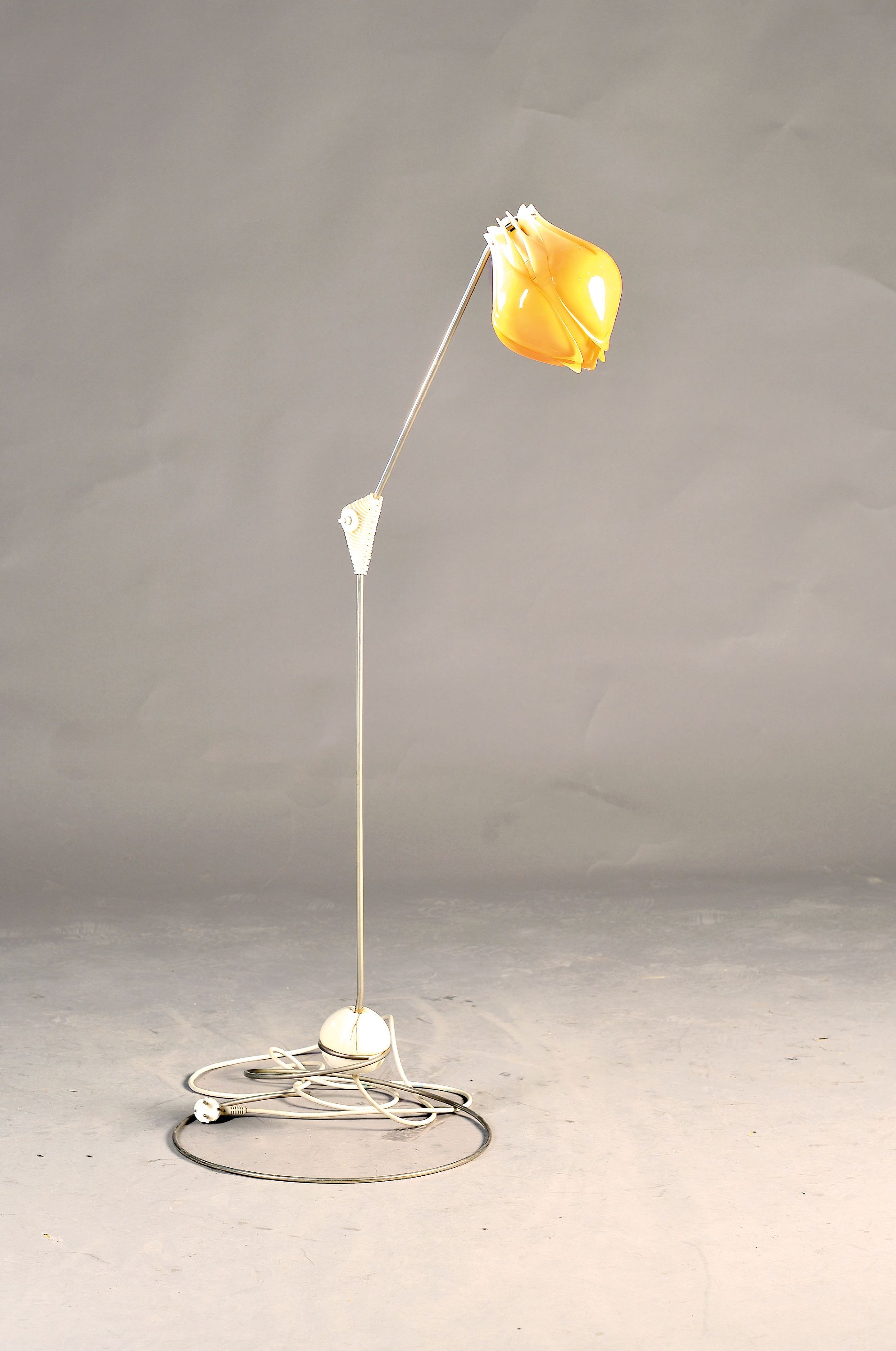 Image 27006071 - Stehleuchte ´Ssymmank´ Model no. sy1, Entw. Günter Ssymmank (1919-2009), Ausführung ...