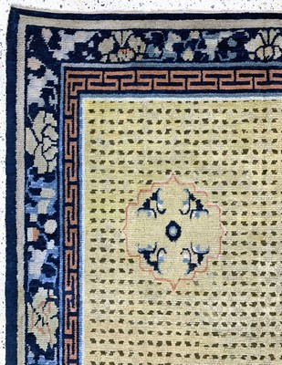 27006033d - Früher Ning-Hsia, China, 18.Jhd, Wolle auf Baumwolle, ca. 409 x 181 cm, EHZ: 2, ...