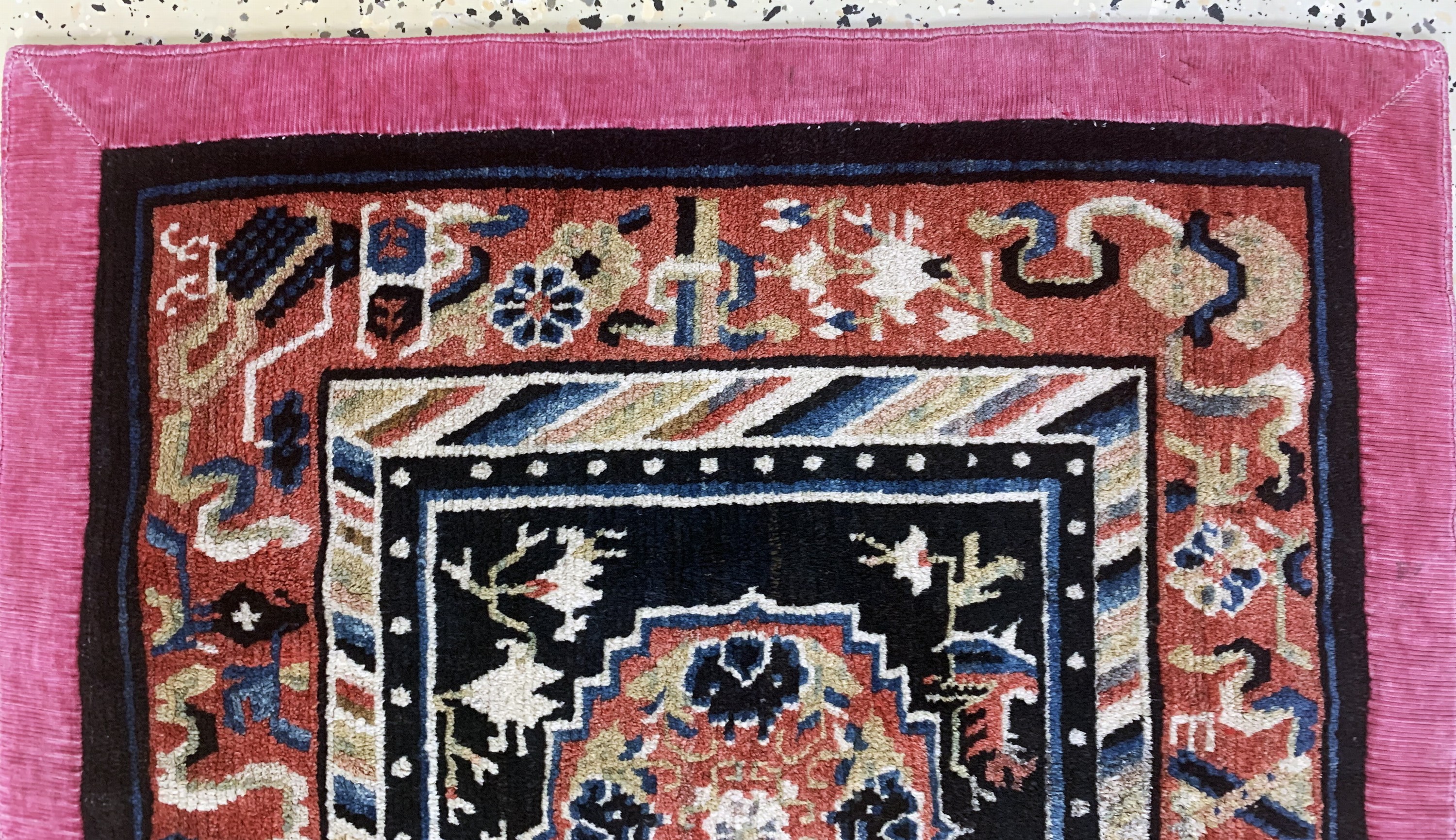 Detail a: Ning-Hsia"Sitzbankmatte", antik, China, 19.Jhd, Wolle auf Baumwolle, ca. 75 x 78 cm, EHZ: 2