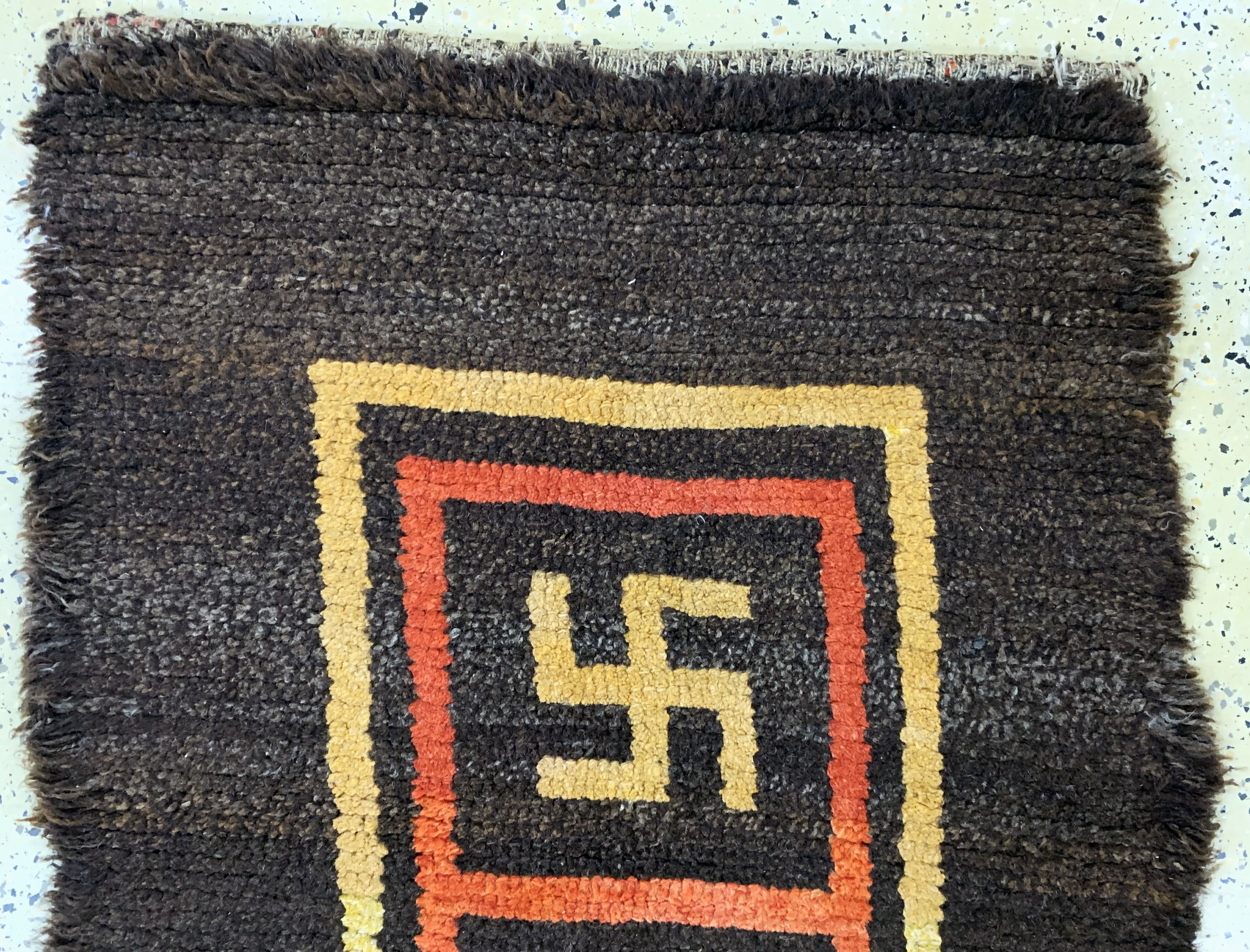 Detail a: Swastika"Wangden Drumtze"Tibet, Meditationsteppich, antik, 19.Jhd, Wolle auf Wolle, ca. 170 x 80 cm, EHZ: 2