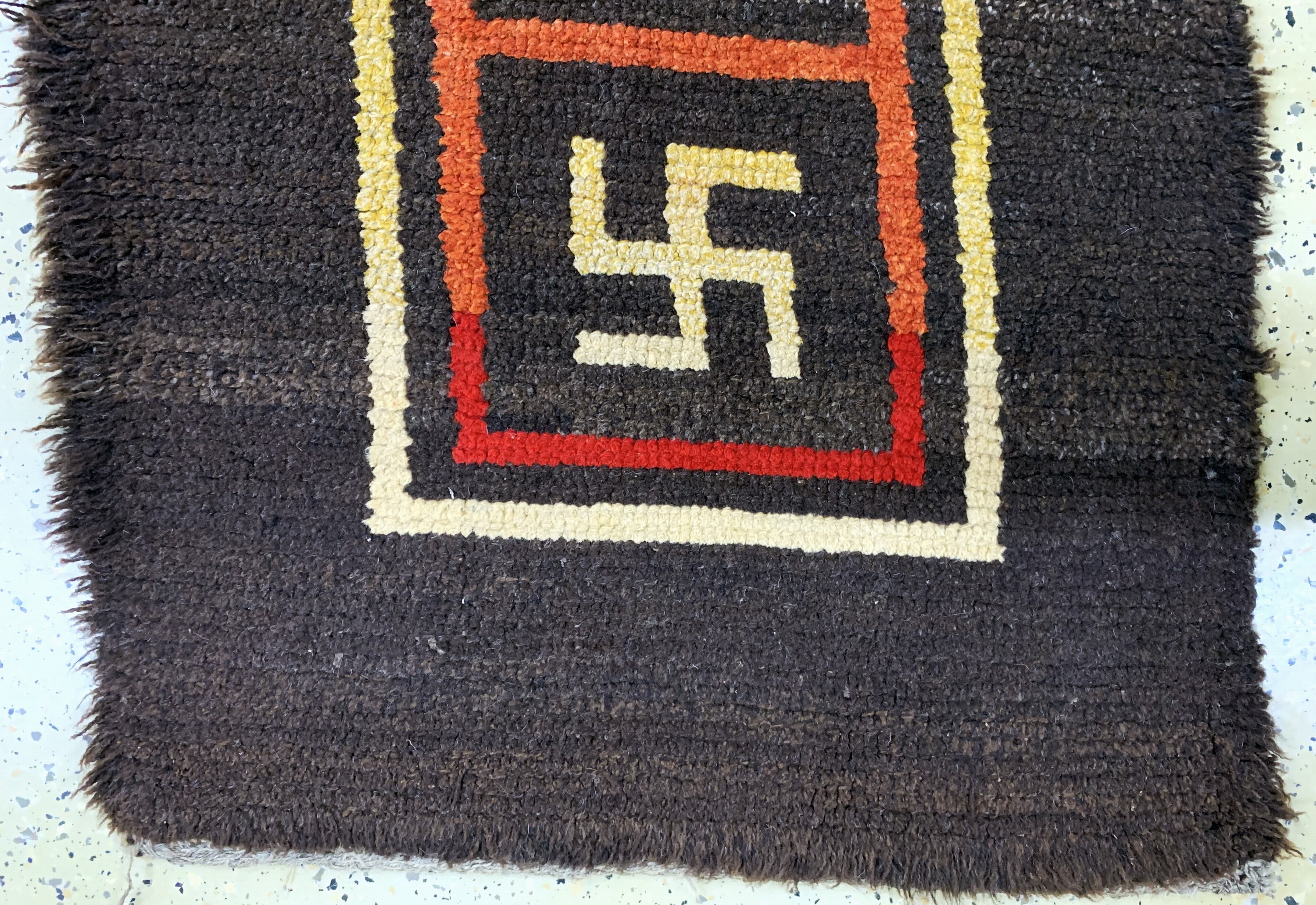 Detail c: Swastika"Wangden Drumtze"Tibet, Meditationsteppich, antik, 19.Jhd, Wolle auf Wolle, ca. 170 x 80 cm, EHZ: 2