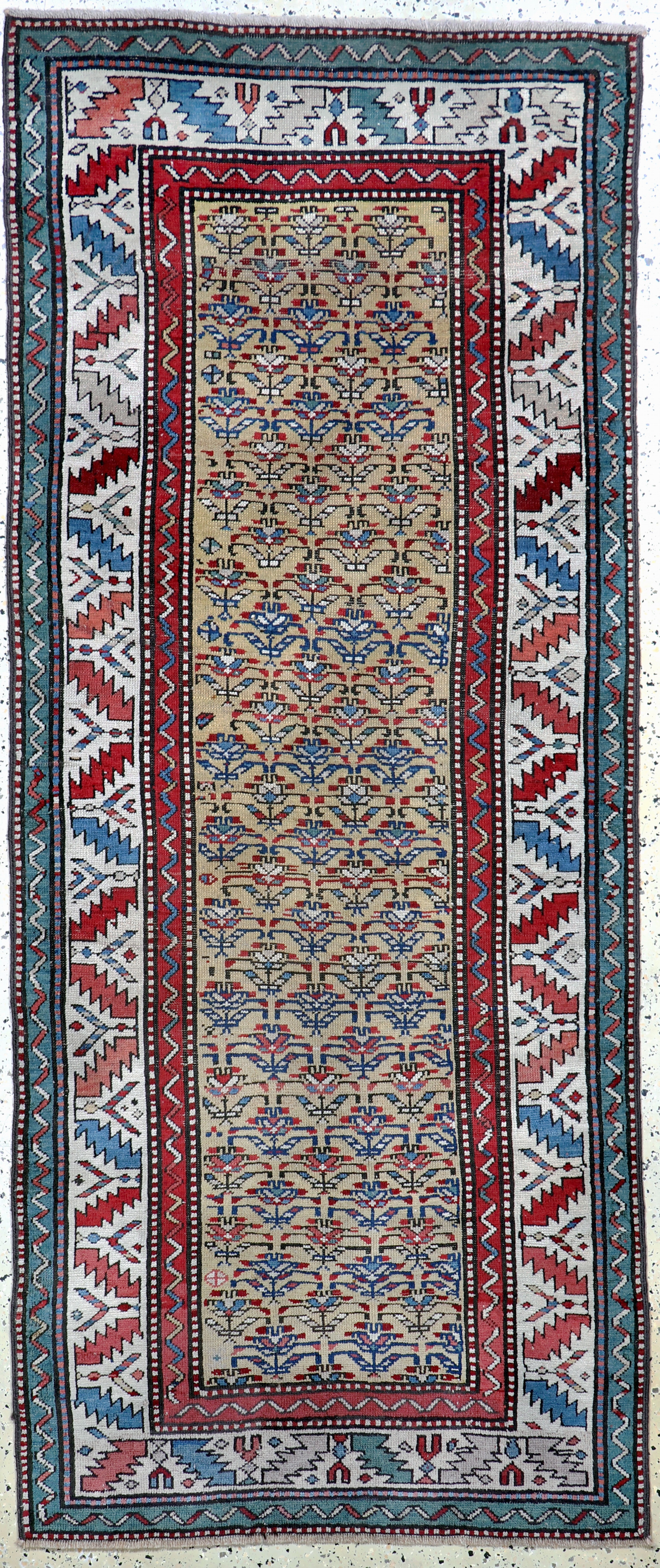 Antiker Kazak, Kaukasus, 19.Jhd, Wolle auf Wolle, ca. 234 x 97 cm, EHZ:(gleichmäßig dünn), restauriert