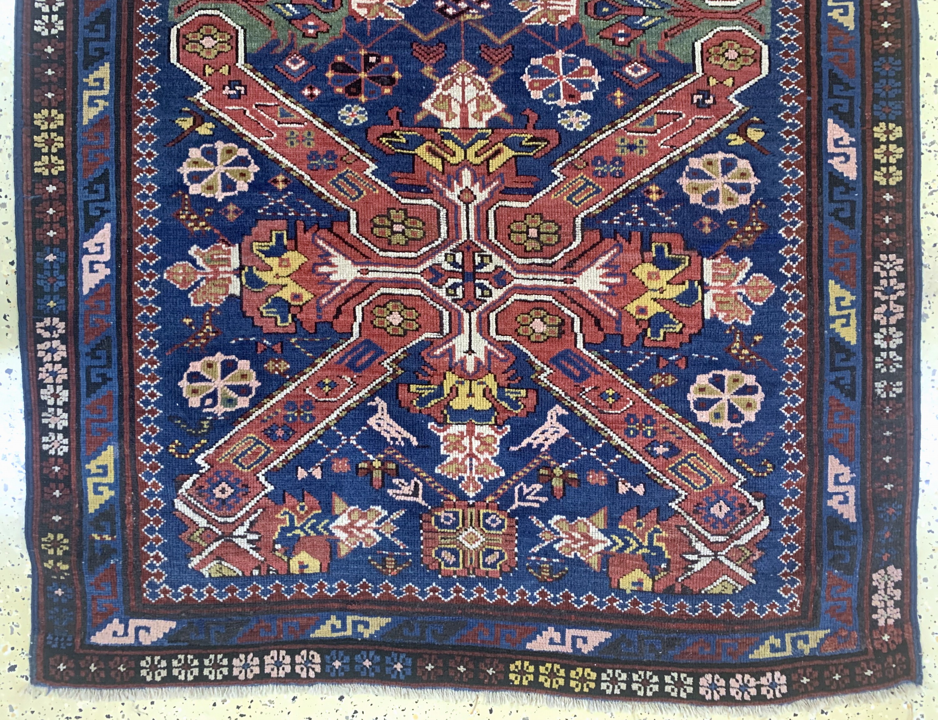 Detail c: Antiker"Seychur", Kaukasus, 19.Jhd, Wolle auf Wolle, ca. 244 x 109 cm, EHZ: 2(restauriert)