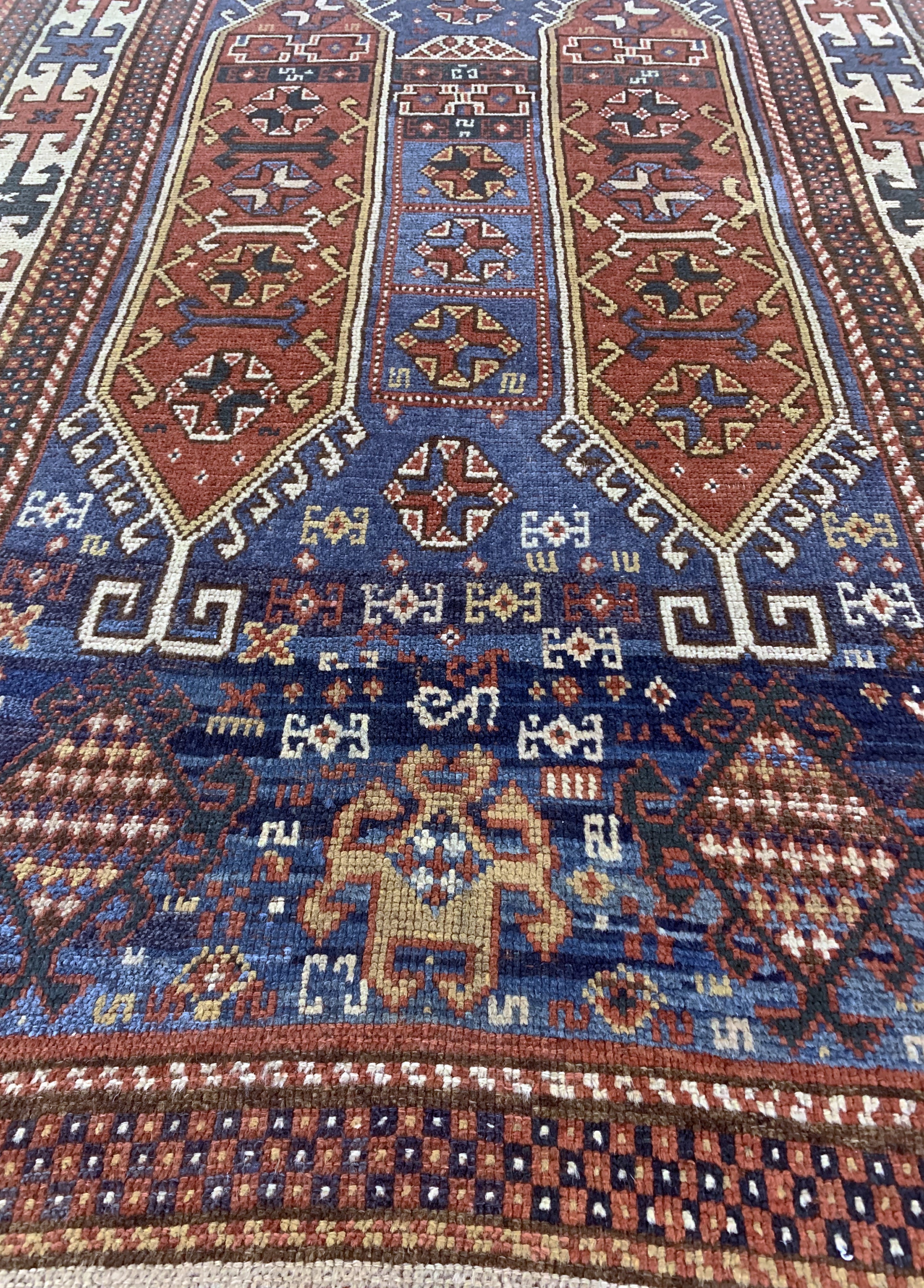 Detail e: Antiker Kazak, Kaukasus, 19.Jhd, Wolle auf Wolle, ca. 220 x 120 cm, EHZ:(gleichmäßig dünn), restauriert