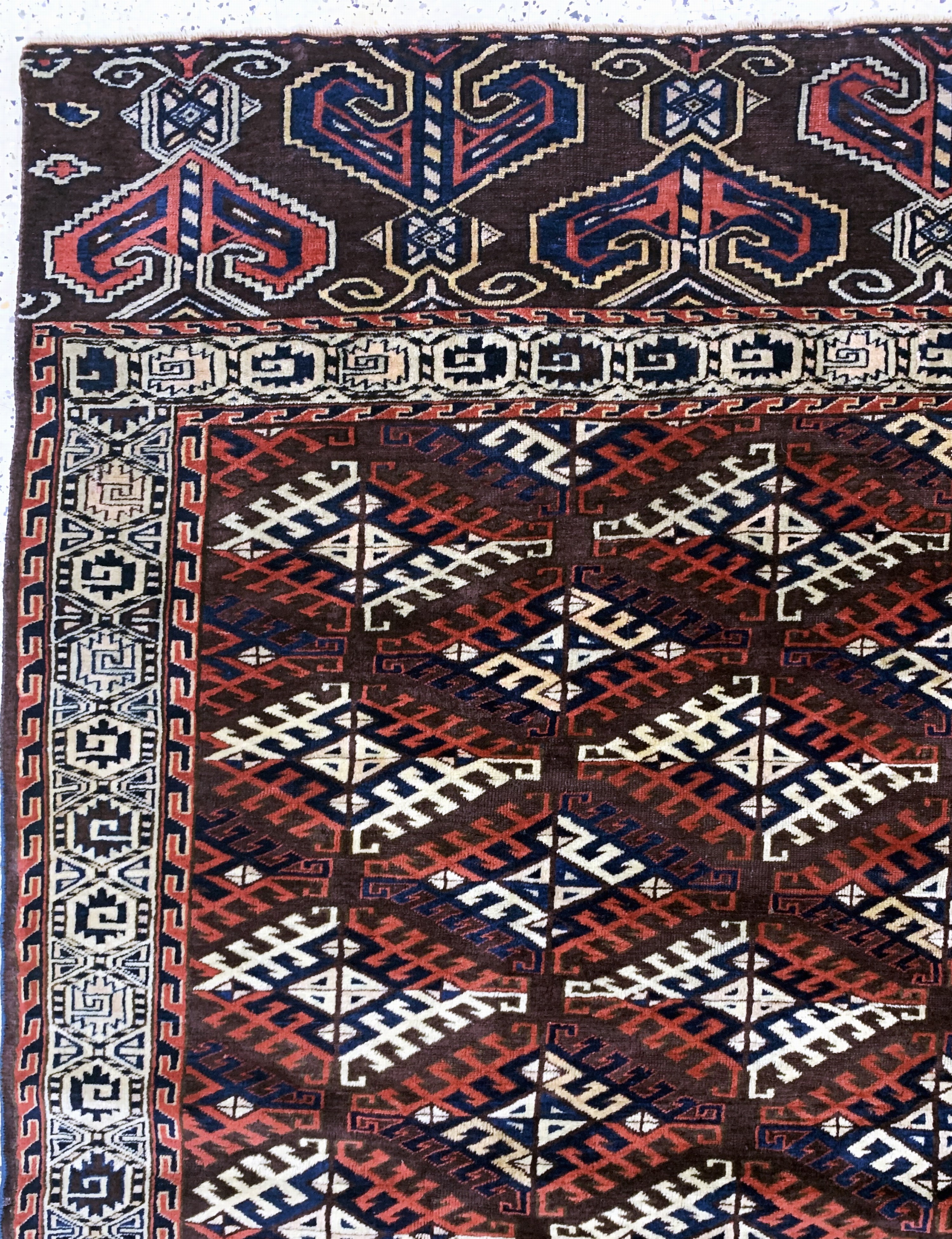 Detail e: Yomud"Hauptteppich"antik, Turkmenistan, 19.Jhd, Wolle auf Wolle, ca. 330 x 202 cm, EHZ: 2-3