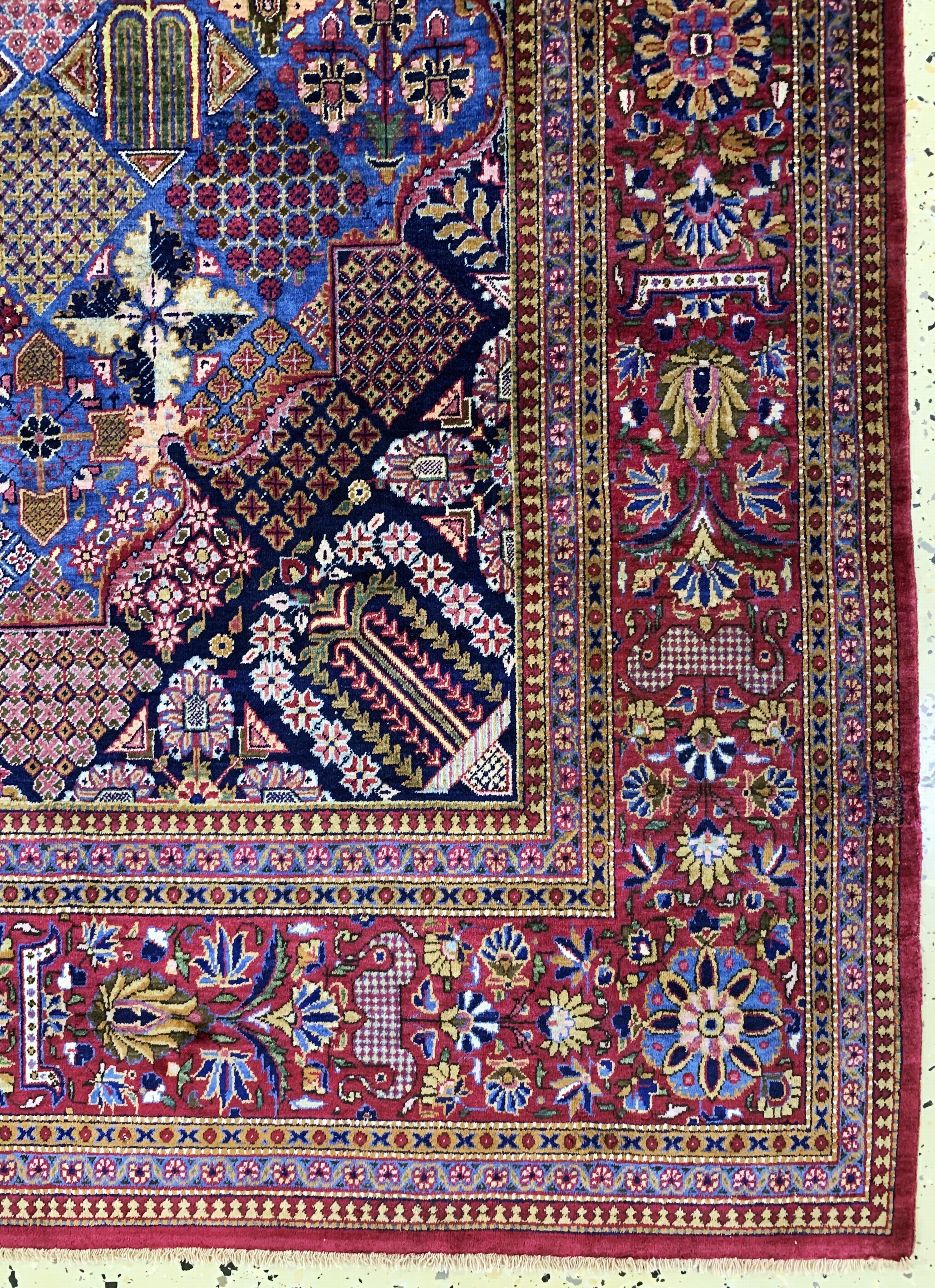 Detail a: Seiden Keschan(wohl Dabir), Persien, antik,um 1900, reine Naturseide, ca. 211 x 131 cm, ca. 1,0 Mio. Kn/qm, gereinigt, EHZ: 1-2, (kleine ...