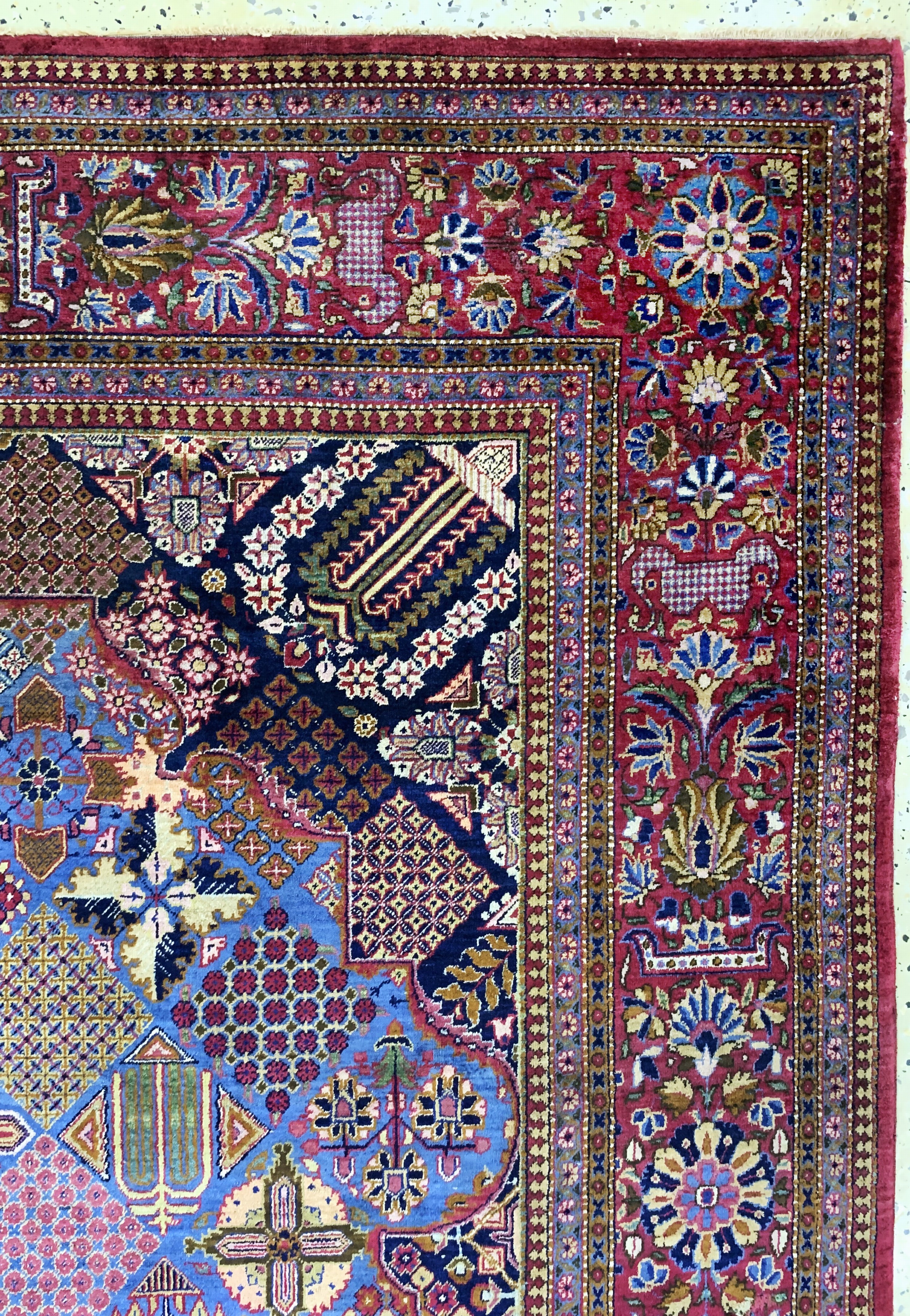 Detail e: Seiden Keschan(wohl Dabir), Persien, antik,um 1900, reine Naturseide, ca. 211 x 131 cm, ca. 1,0 Mio. Kn/qm, gereinigt, EHZ: 1-2, (kleine ...