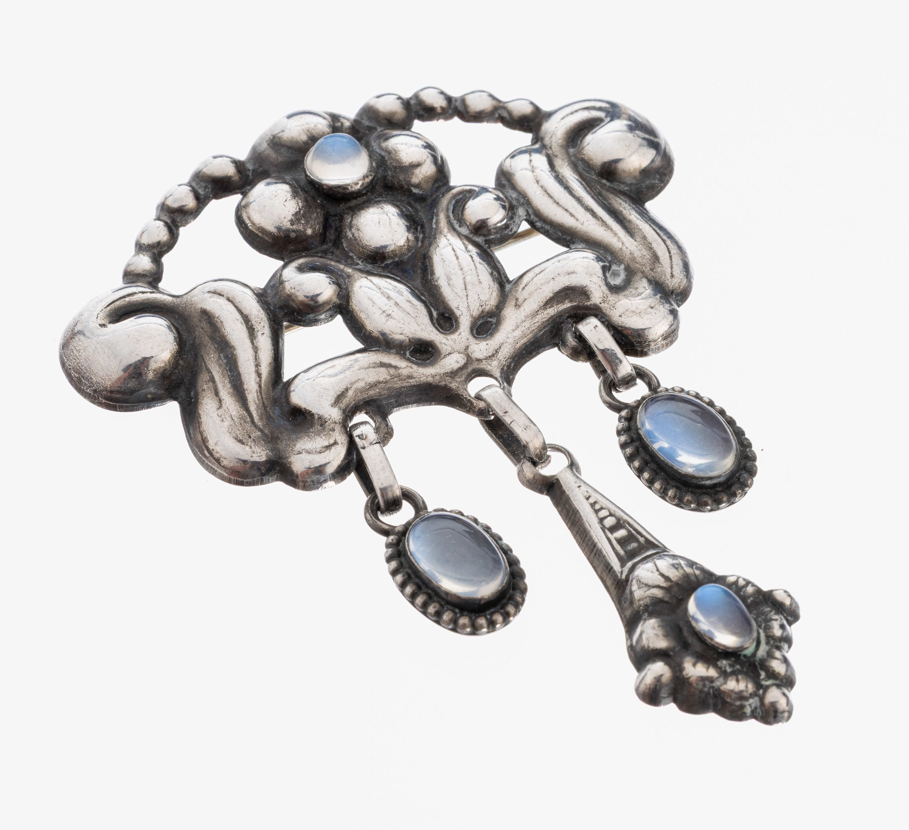 Image 27006198 - Mondstein-Brosche, 1930er Jahre, 830er Silber, floral mit 3 bewegl. Abhängungen, 3 ...