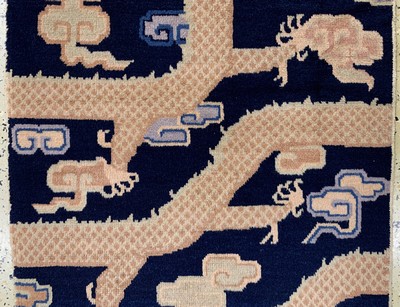 27006126d - Ning-Hsia´Drachen-Säulenteppich, signiert mit Tibetische/mongolischen ...