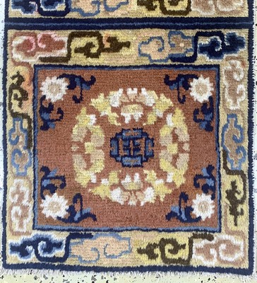27006152c - Ning-Hsia´Sitzbankteppich´, China, um 1920-1930, Wolle auf Baumwolle, ca. 170 x 60 cm, ...
