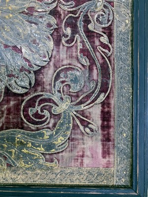 27006175b - ´Metallstickerei´antik, Italien, 19.Jhd, Metallstickerei auf Samt, ca. 75 x 62 ...