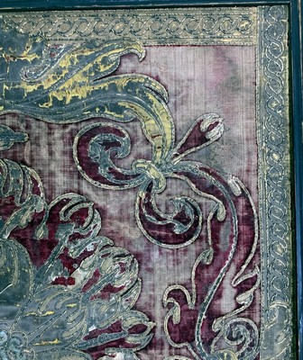 27006175e - ´Metallstickerei´antik, Italien, 19.Jhd, Metallstickerei auf Samt, ca. 75 x 62 ...