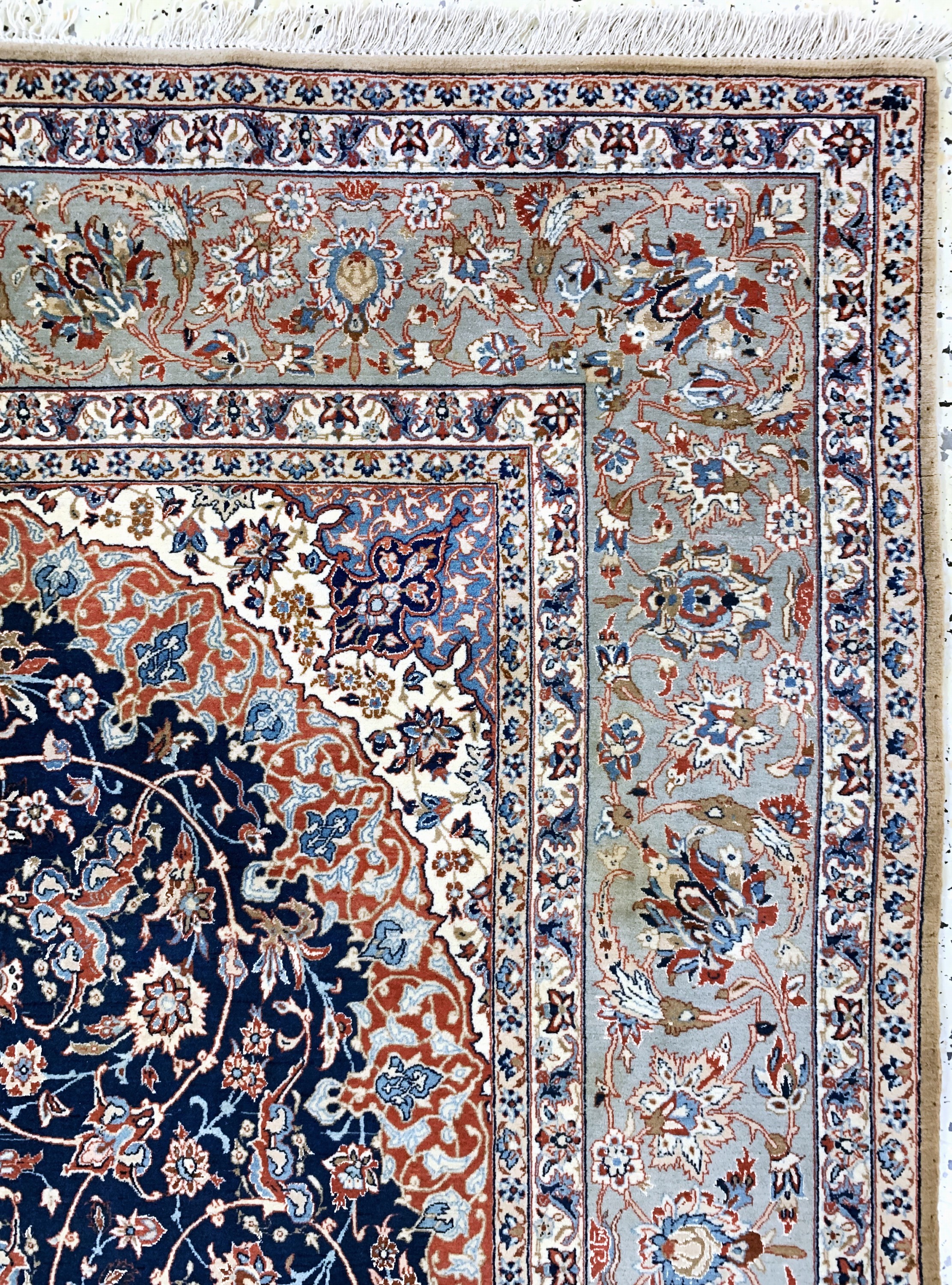 Detail f: Esfahan fein Persien, signiert"Sadegh Seyrafian", um 1920-1930, Korkwolle mit und auf Seide, ca. 240 x 145 cm, ca. 1,2 Mio. Kn/qm, EHZ: 2