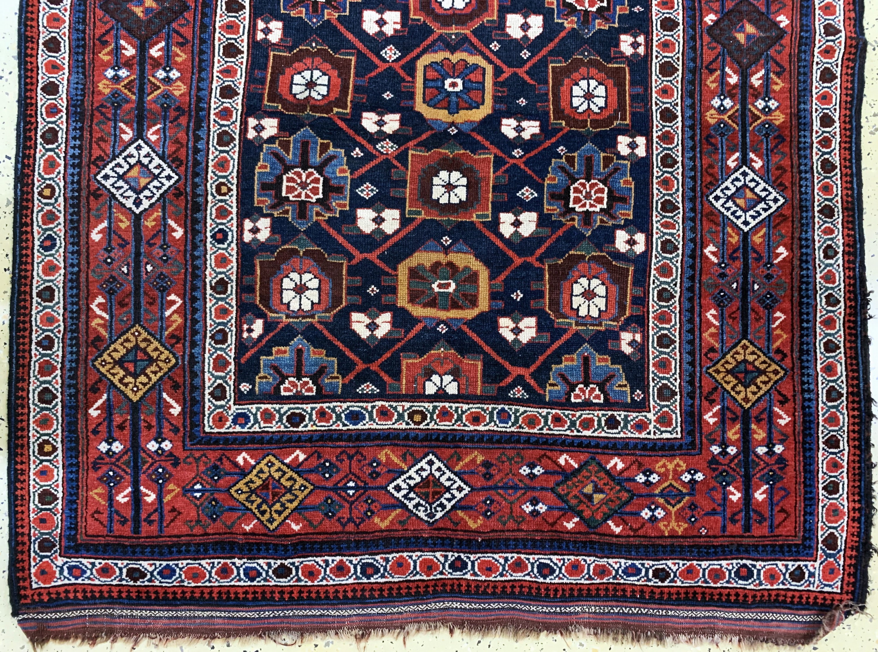 Detail c: Antiker Weramin, Persien, 19.Jhd, Wolle aufWolle, ca. 308 x 110 cm, EHZ: 2-3