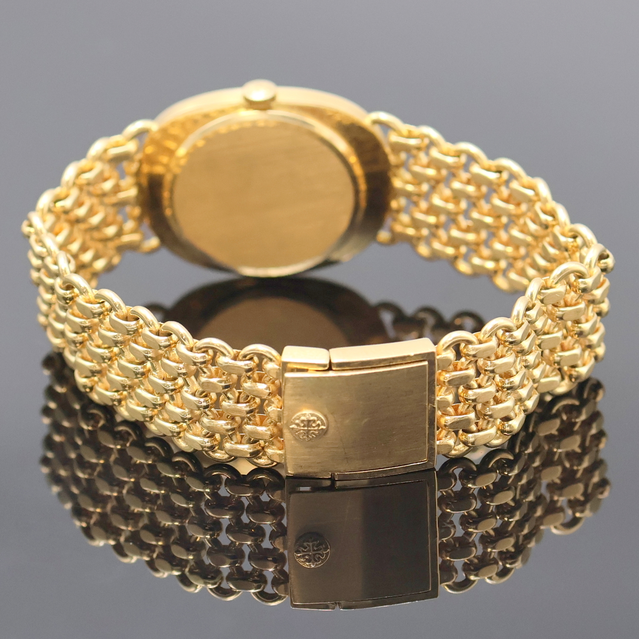 Detail c: PATEK PHILIPPE Ellipse Armbanduhr in GG 750/000 Referenz 3848/1, Schweiz um 1980, Handaufzug, ovales 3-tlg. Geh., orig. Goldband, Boden u. Glasrand ...