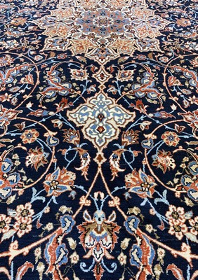 27006201g - Esfahan fein Persien, signiert´Sadegh Seyrafian´, um 1920-1930, Korkwolle mit und auf ...