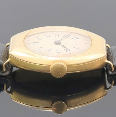 27006295c - Frühe tonneau-förmige Armbanduhr in RoseG 585/000, Schweiz um 1915, Handaufzug, ...