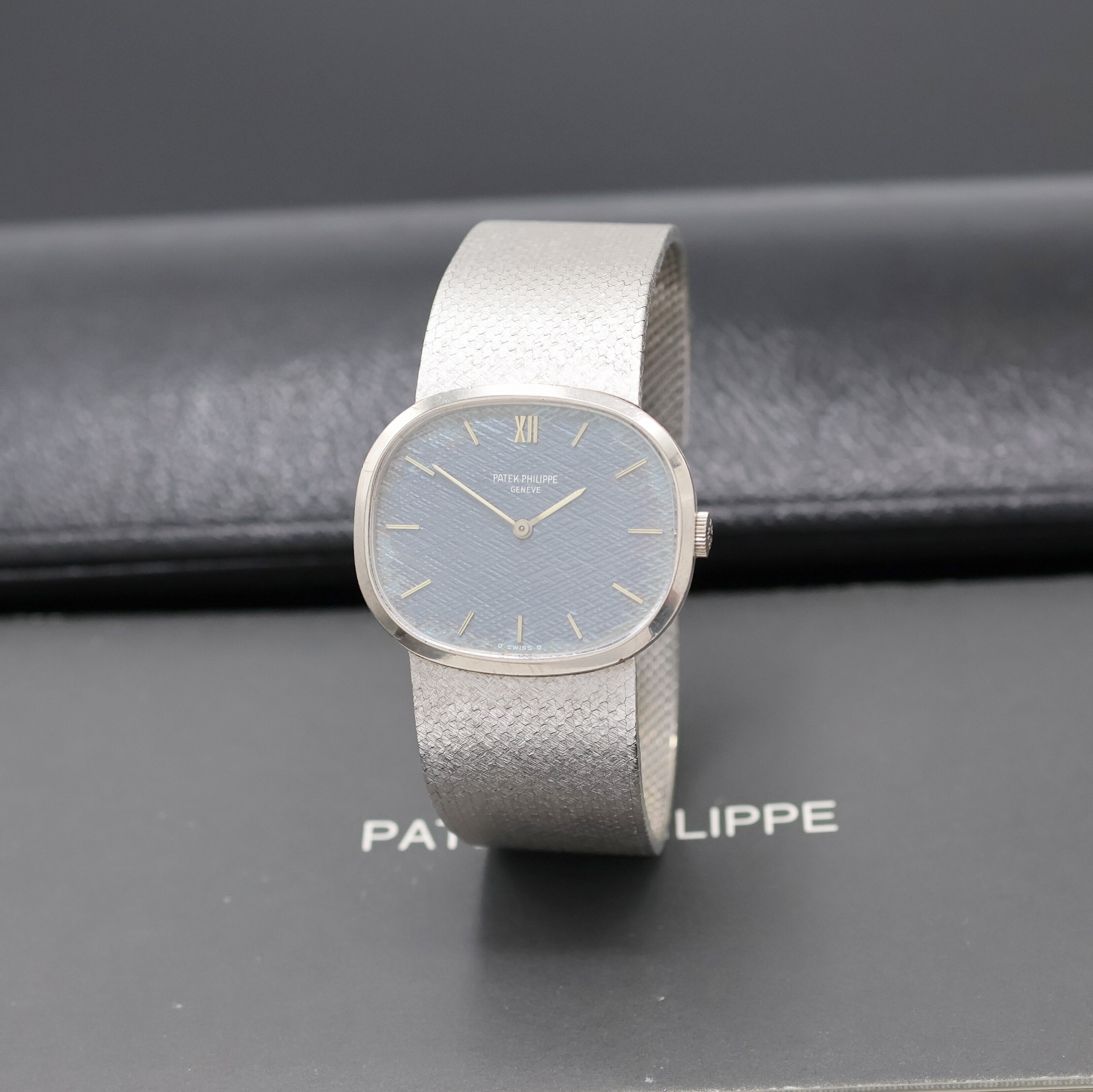 Image 27006360 - PATEK PHILIPPE Herrenarmbanduhr Referenz 3545 in WG 750/000 mit original Box und Papier, ...