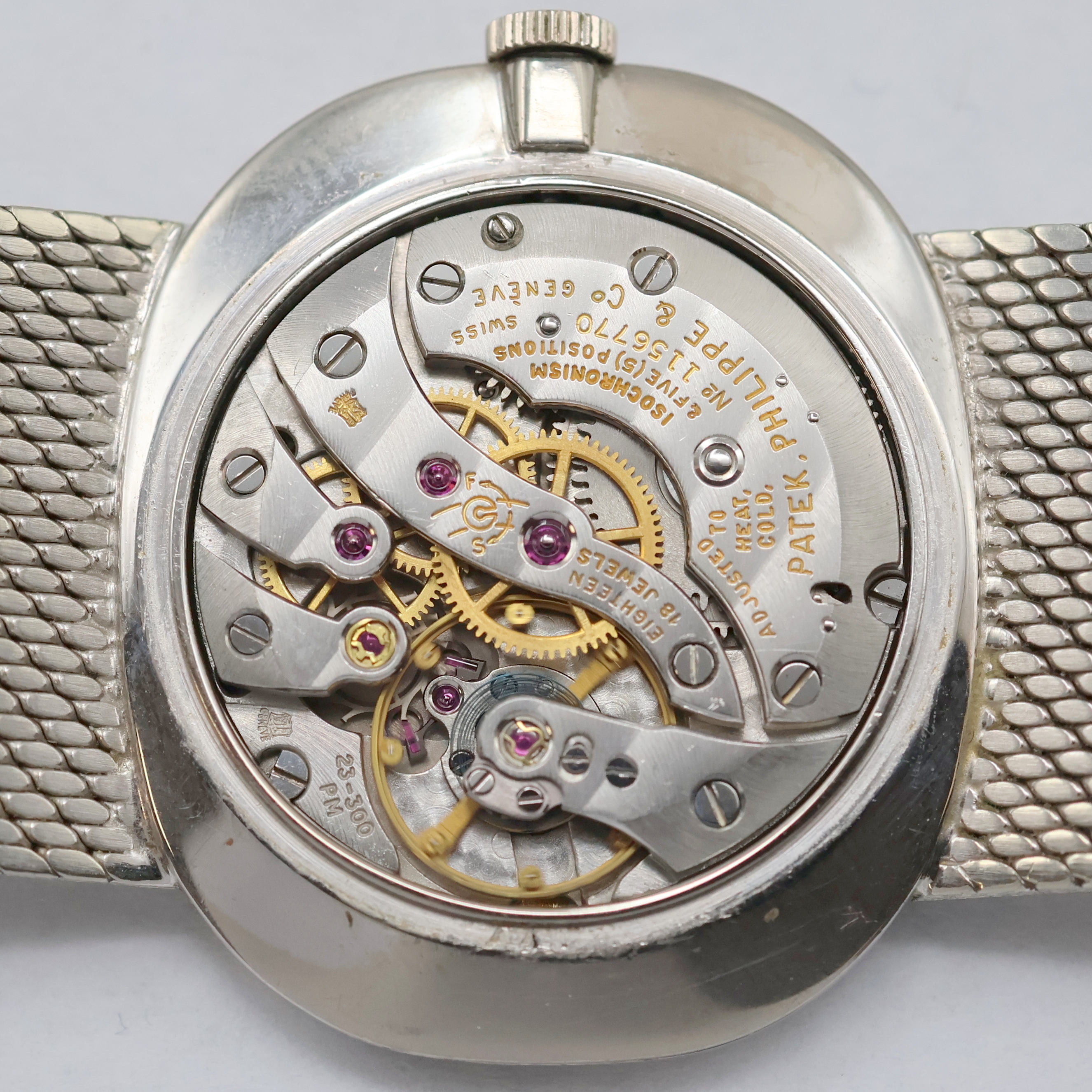 Detail f: PATEK PHILIPPE Herrenarmbanduhr Referenz 3545 in WG 750/000 mit original Box und Papier, Schweiz verk. Sept. 1974, Handaufzug, 3-tlg. Geh., Boden u. ...