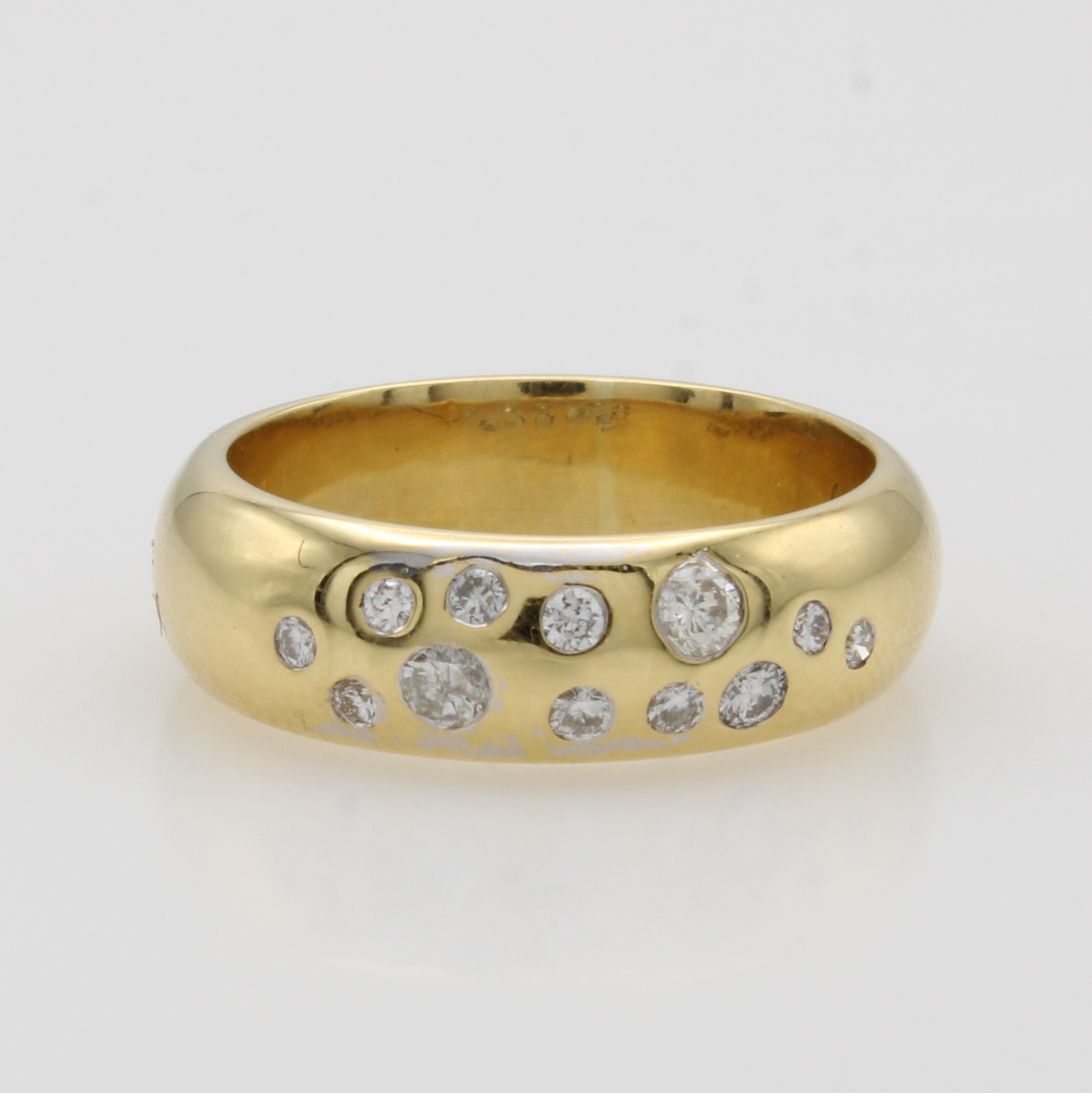 Image 27006387 - Ring mit Brillanten, GG 585/000, 12 Brill. verstreut gef. zus. ca. 0.25 ct feines ...