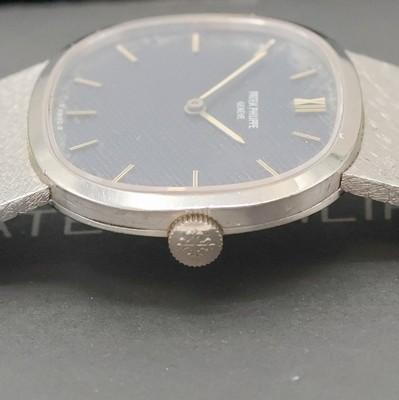 27006360d - PATEK PHILIPPE Herrenarmbanduhr Referenz 3545 in WG 750/000 mit original Box und Papier, ...