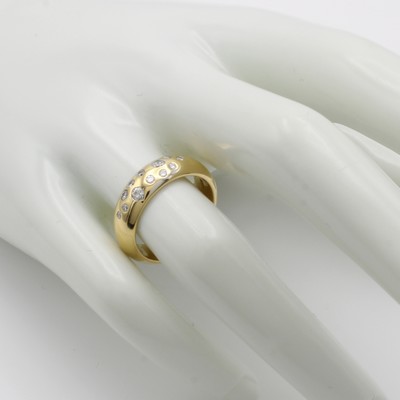 27006387b - Ring mit Brillanten, GG 585/000, 12 Brill. verstreut gef. zus. ca. 0.25 ct feines ...