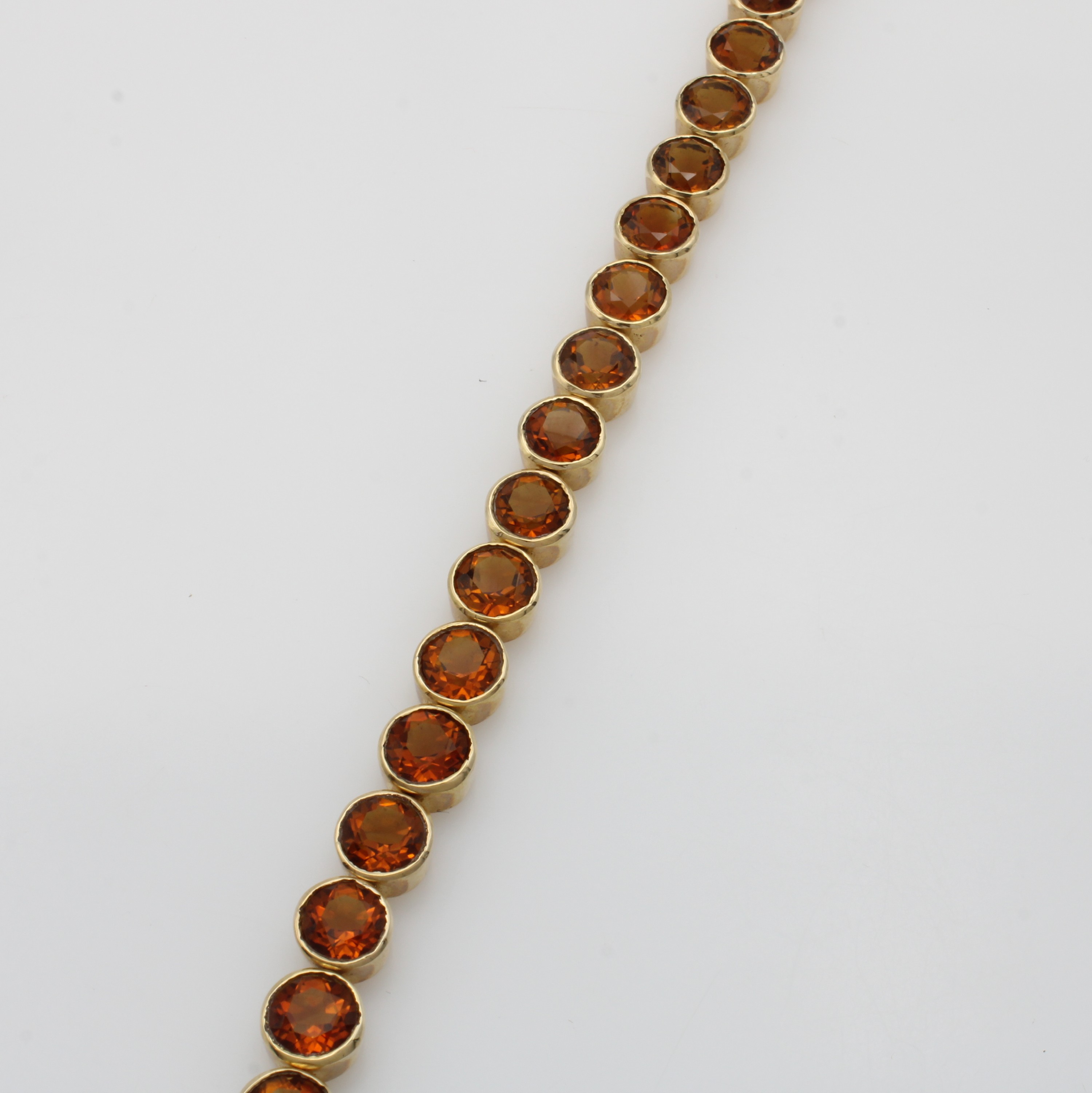 Image 27006584 - Citrinarmband, GG 585/000, runde Citrine in glatten Fassungen zus. ca. 29 ct, ...