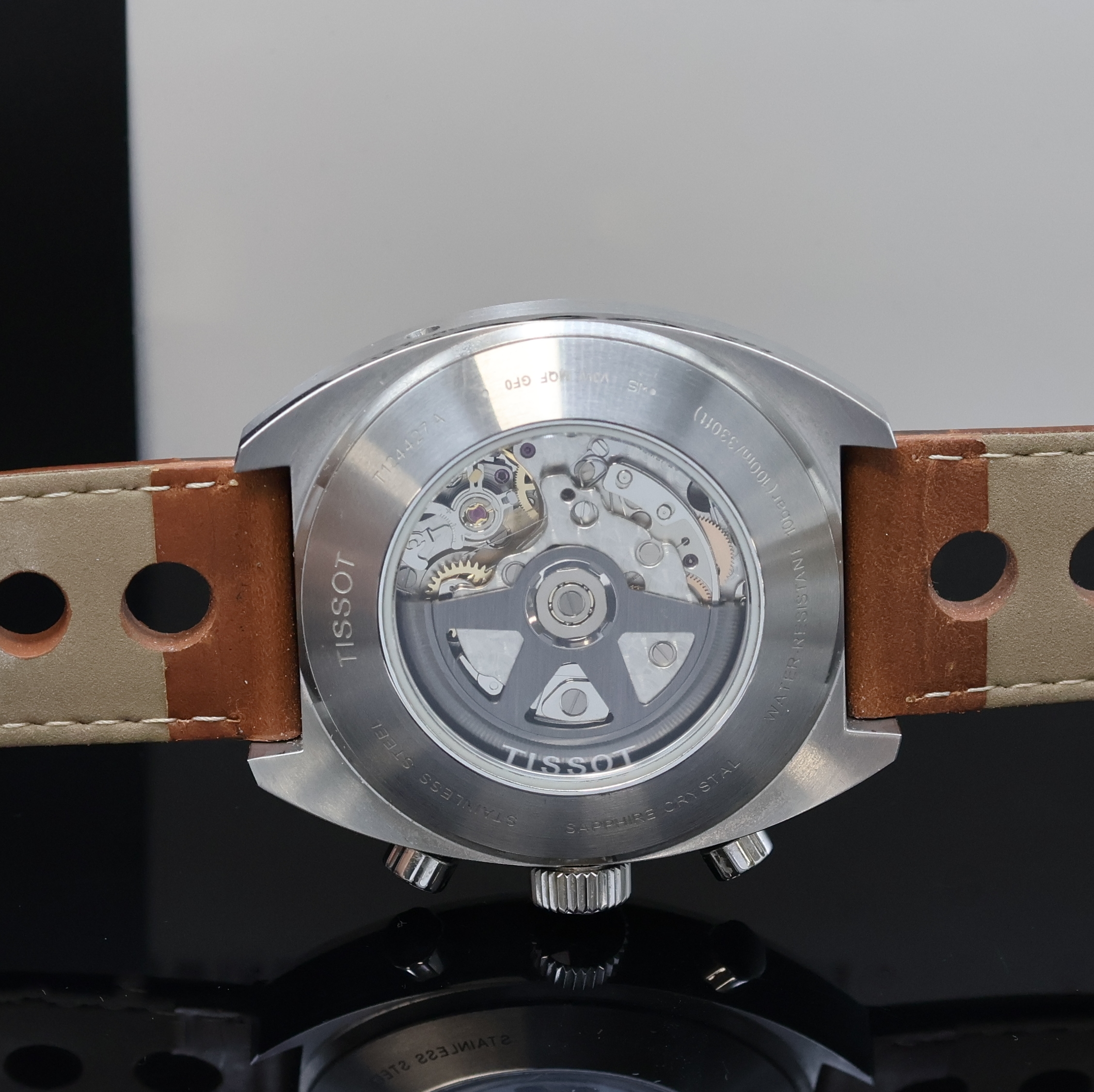 Detail e: TISSOT Heritage 1973 Armbandchronograph Referenz T124427A, Schweiz um 2024, Automatik, beids. vergl. Geh. in Edelstahl, Boden aufgedr., orig. ...
