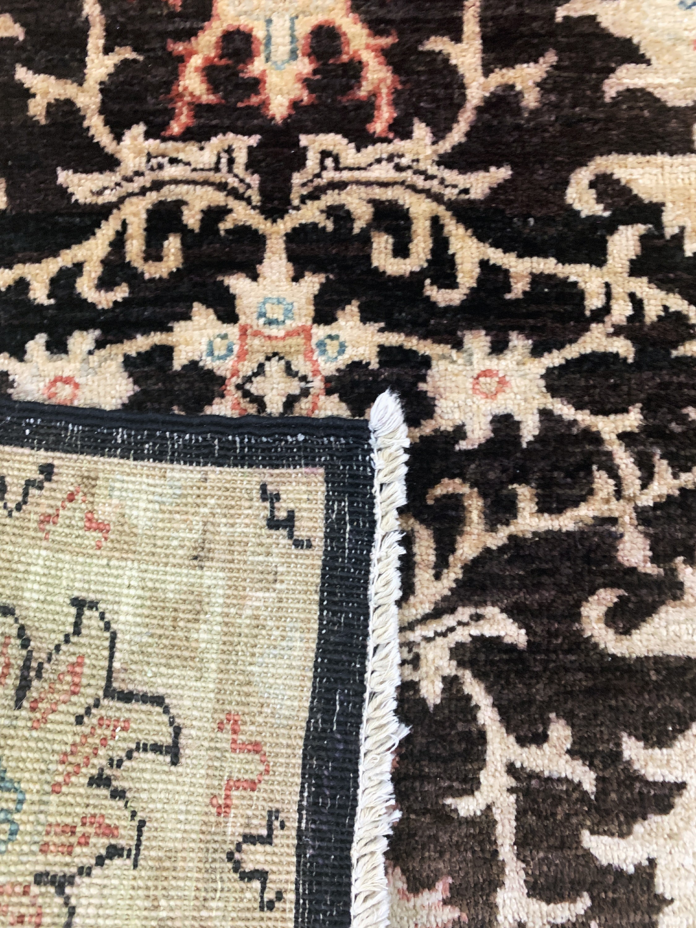 Detail d: Sigler, Ende 20.Jhd., Wolle auf Baumwolle, ca. 178 x 120 cm, EHZ: 2, verschmutzt