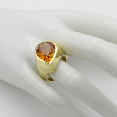 27006842b - Ring mit Citrin, GG 585/000, Citrintropfen ca. 8.9 ct, versetzt gearb., RW ca. 57 ...