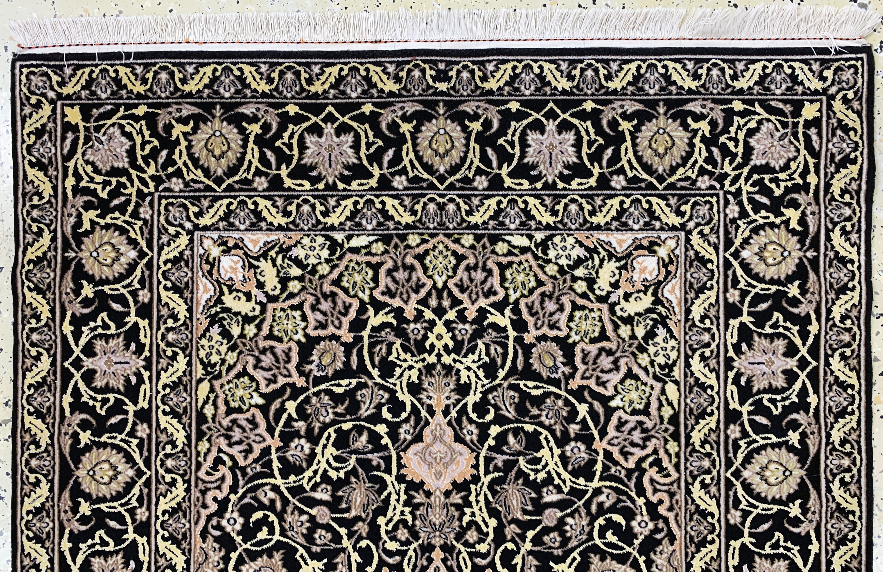 Detail a: Esfahan fein sign., Persien, Ende 20.Jhd., Korkwolle mit und auf Seide, ca. 160 x 109 cm,EHZ: 1-2