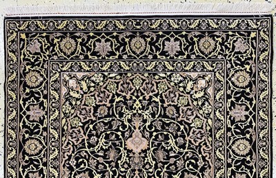 27006905a - Esfahan fein sign., Persien, Ende 20.Jhd., Korkwolle mit und auf Seide, ca. 160 x 109 ...