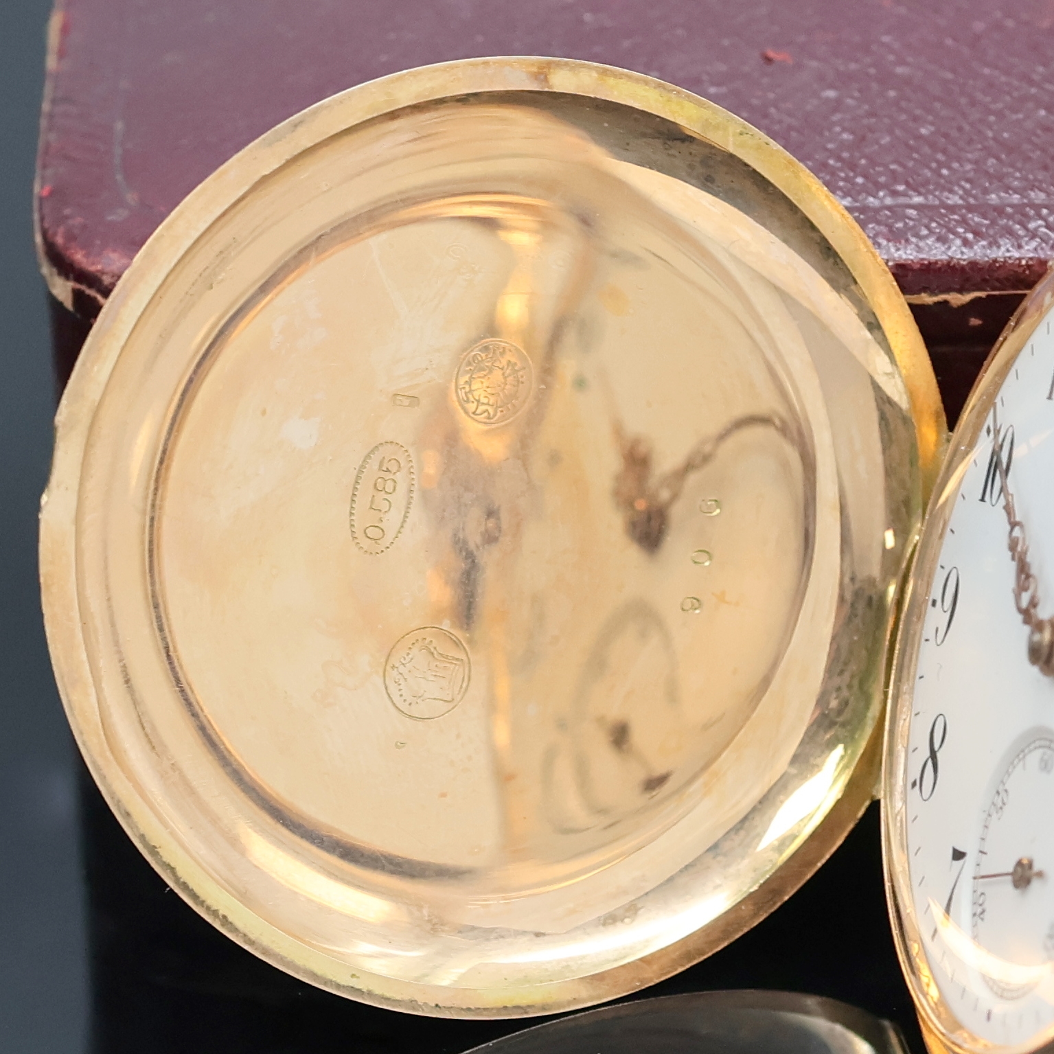 Detail c: PAUL VUILLE-PERRET Savonette Herrentaschenuhr in RG 585/000, Schweiz um 1910, guill. 2- Deckel Goldgeh. l. dell., Sprungdeckel m. Schmuckmonogramm, ...