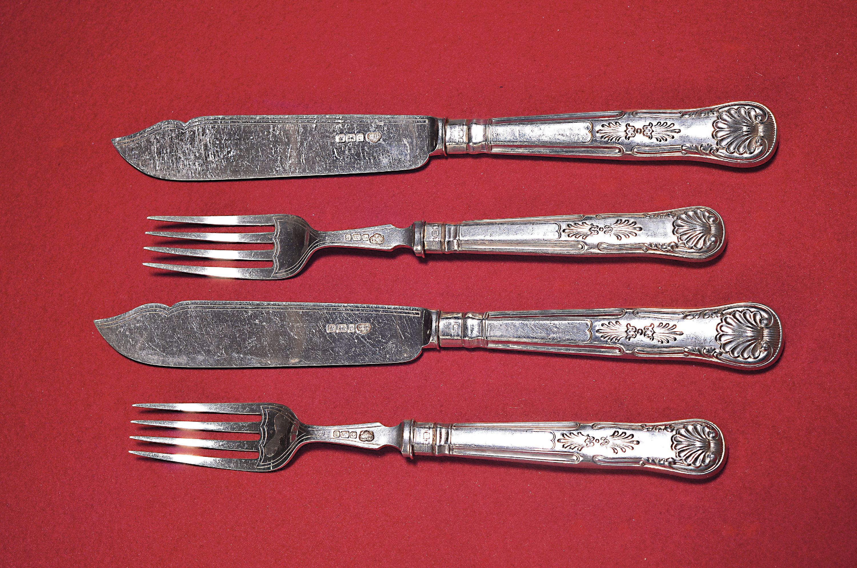 Image 27007109 - Fischbesteck für sechs Personen, England, sechs Messer und sechs Gabeln, ...