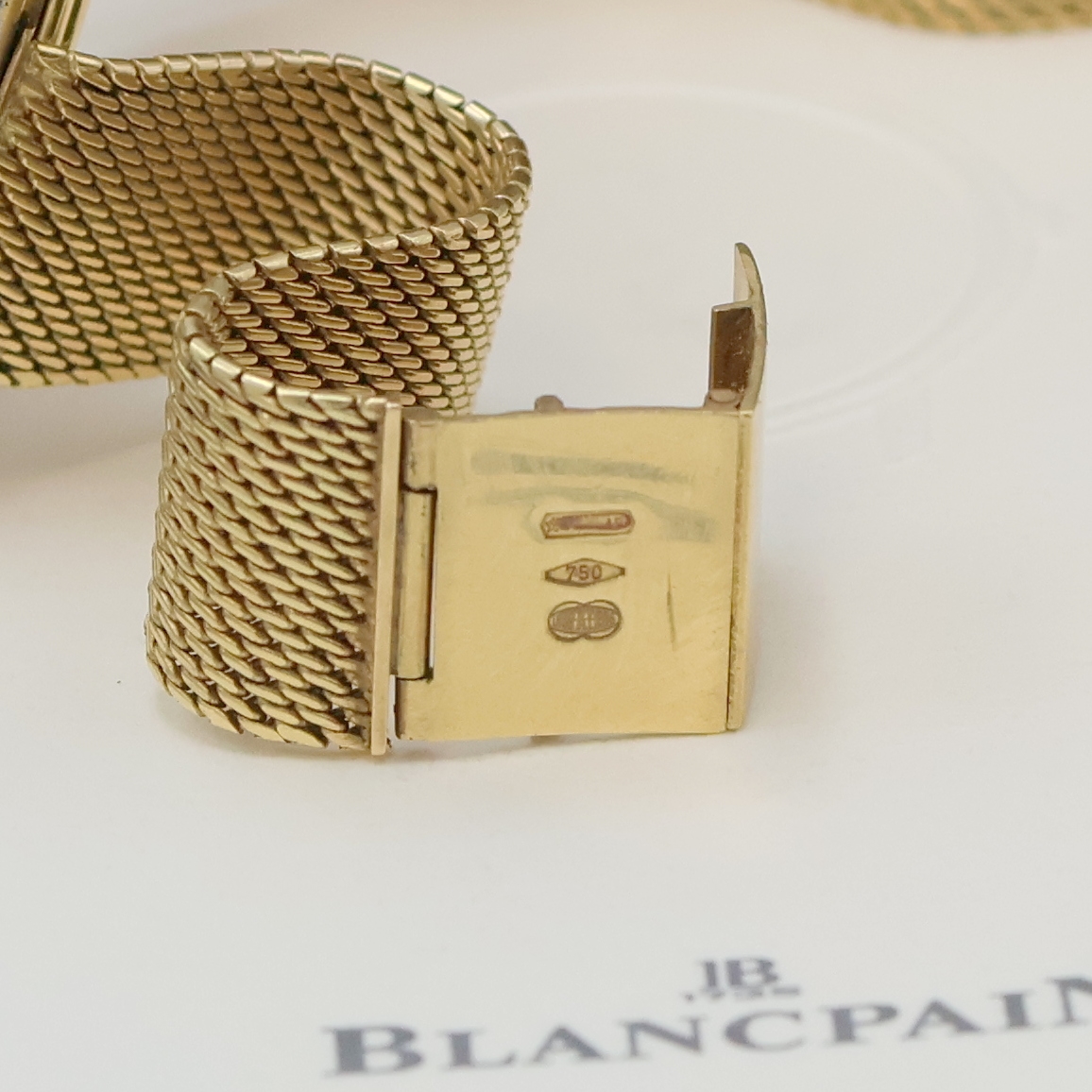 Detail d: BLANCPAIN Villeret Armbanduhr in GG 750/000,Schweiz um 1999, Automatik, neutr. Goldband, beids. vergl. Geh., Boden aufgedr., weißes Zifferbl. m. ...