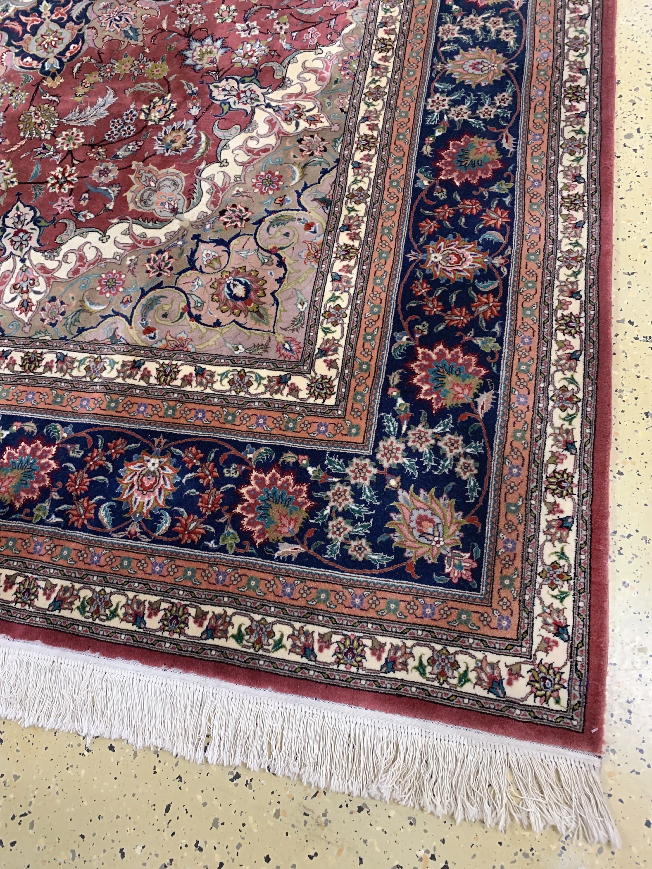 Detail a: Esfahan fein, China, Ende 20.Jhd, Korkwolleauf Baumwolle, ca. 303 x 253 cm, gereinigt, EHZ: 2
