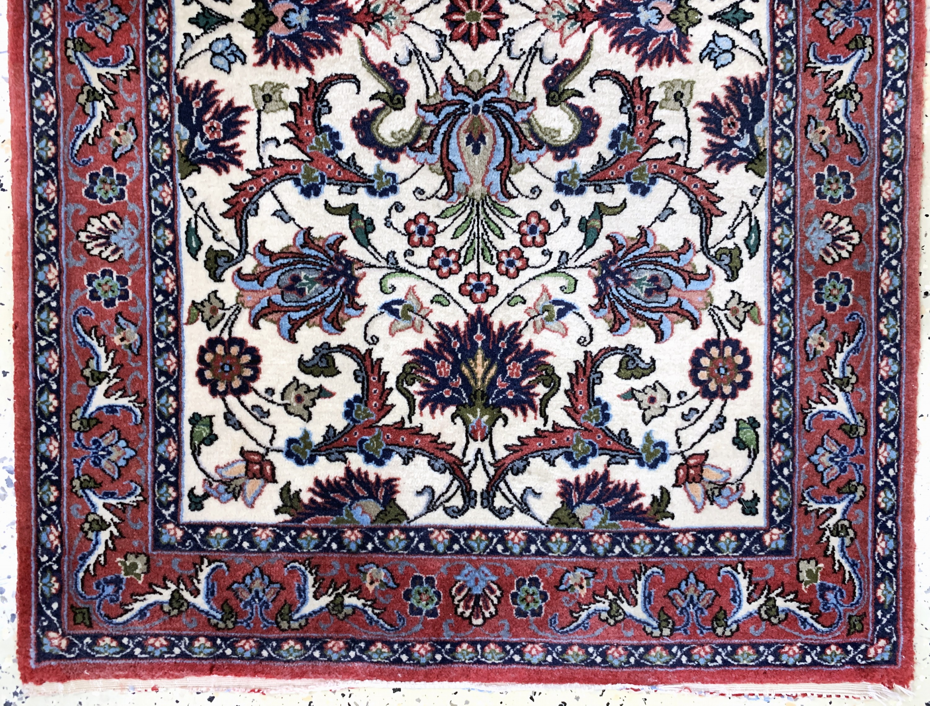 Detail f: 2 Lots Esfahan fein, Persien, Mitte 20.Jhd,Korkwolle auf Seide, ca. 106 x 70 cm, ca. 1,0 Mio. Kn/qm, Reinigungsbedürftig, EHZ: 2