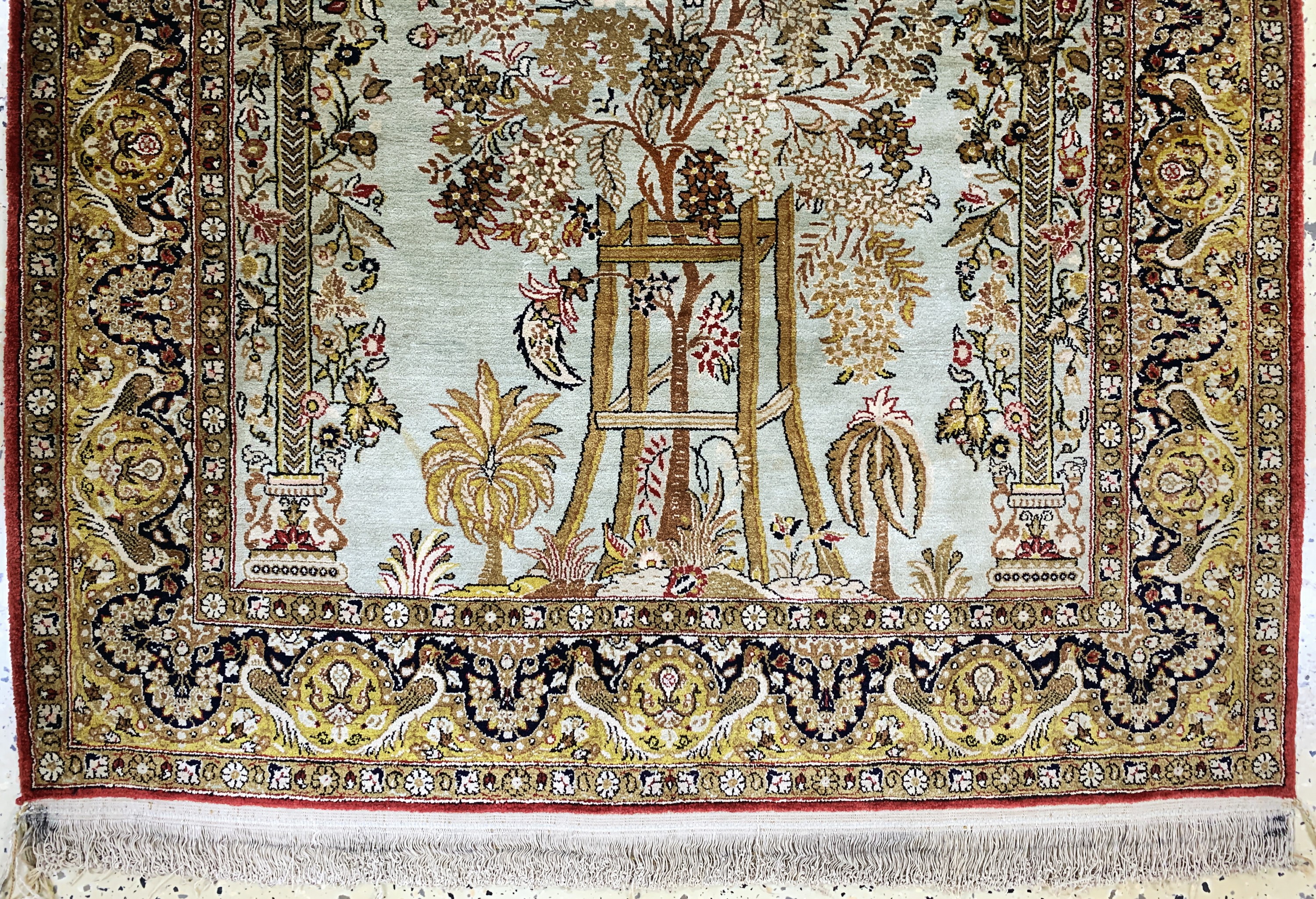 Detail c: Ghom Seide, Persien, Mitte 20.Jhd, reine Naturseide, ca. 160 x 108 cm, Reinigungsbedürftig, EHZ: 1-2